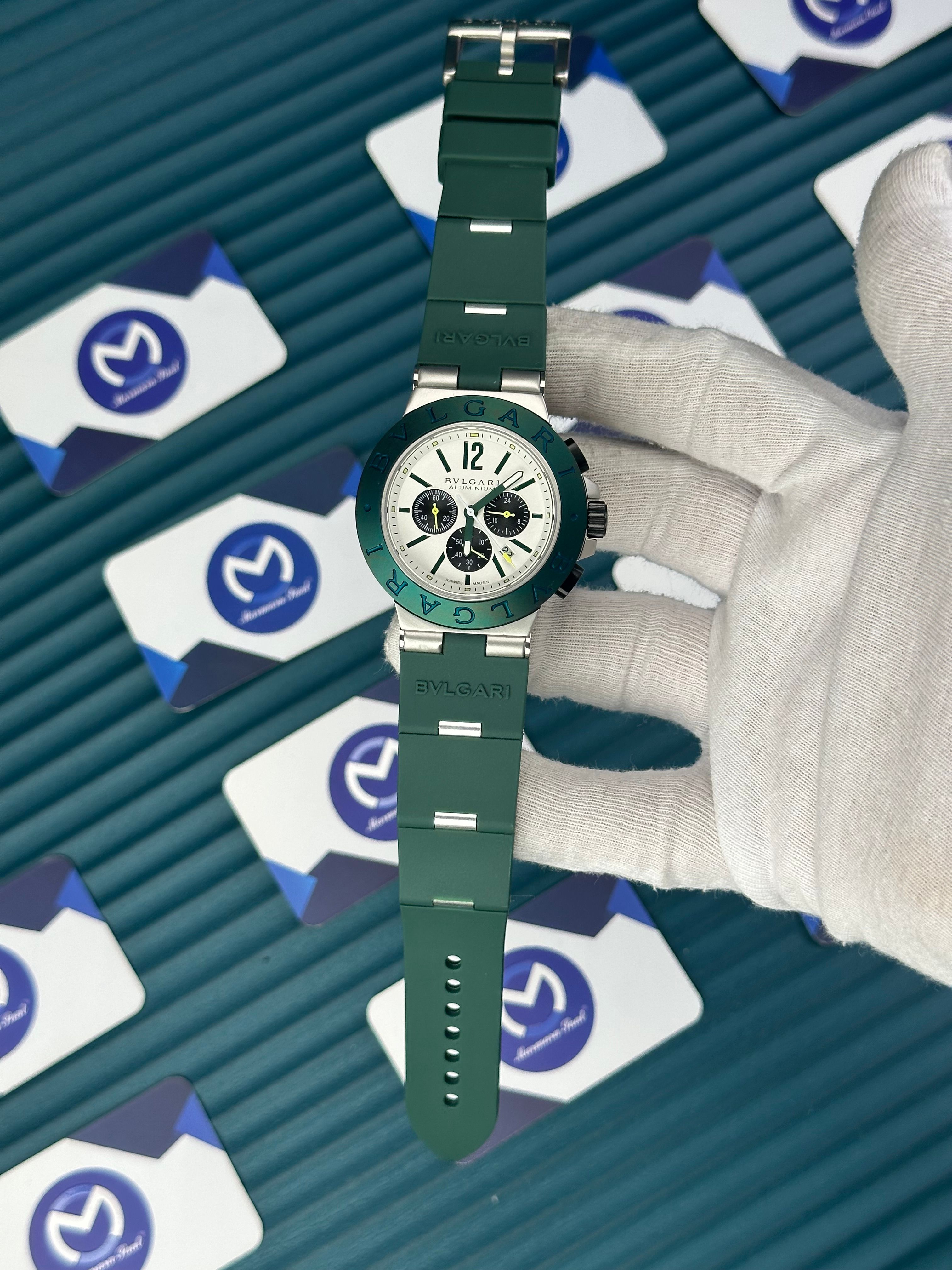 BVLGARI TITANYUM WHITE DIAL GREEN BEZEL CHRONOGRAPH GREEN RUBBER