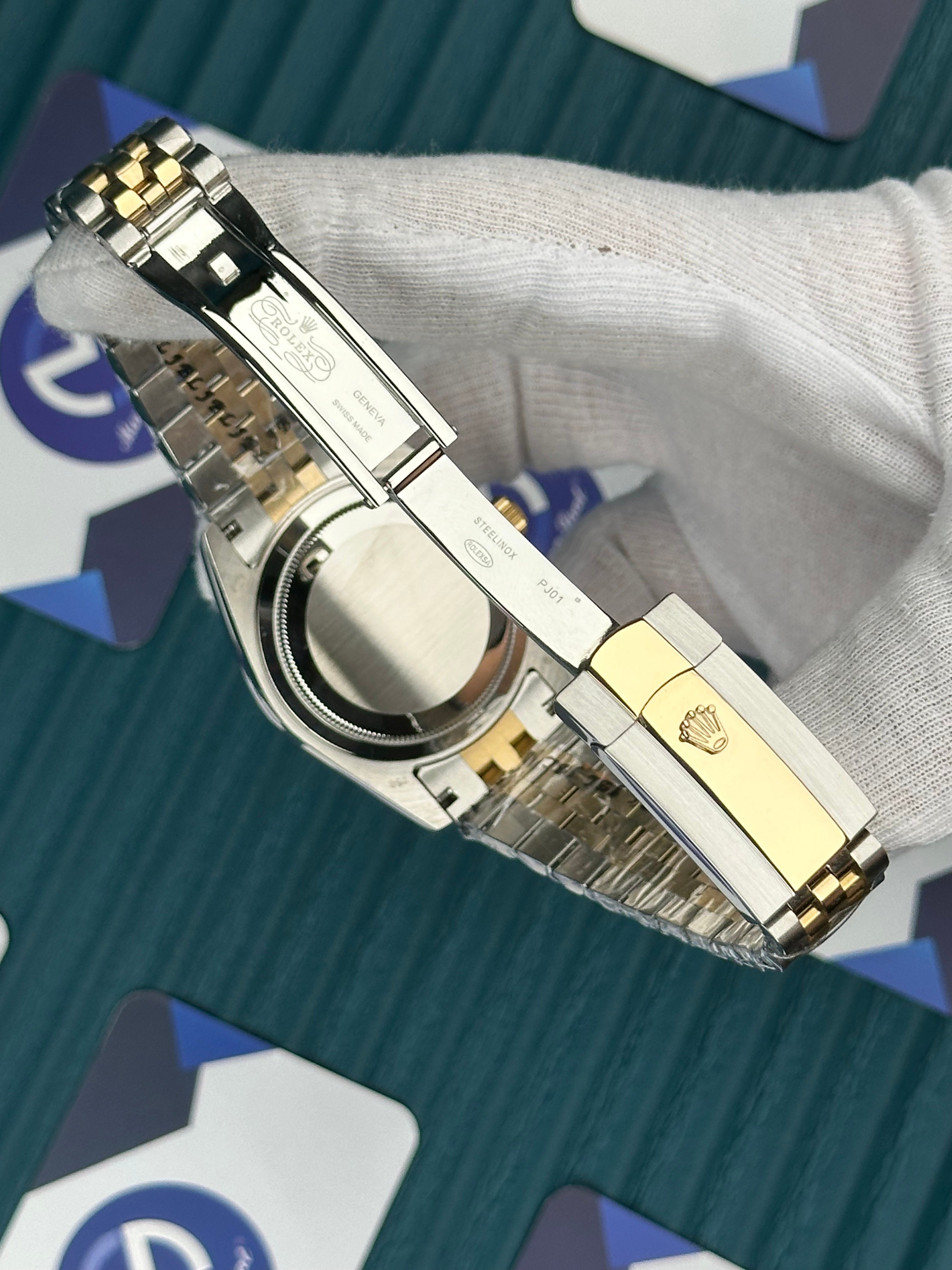 ROLEX DAY-DATE GREEN DIAL DIAMOND INDEX GOLD-SILVER JUBILE