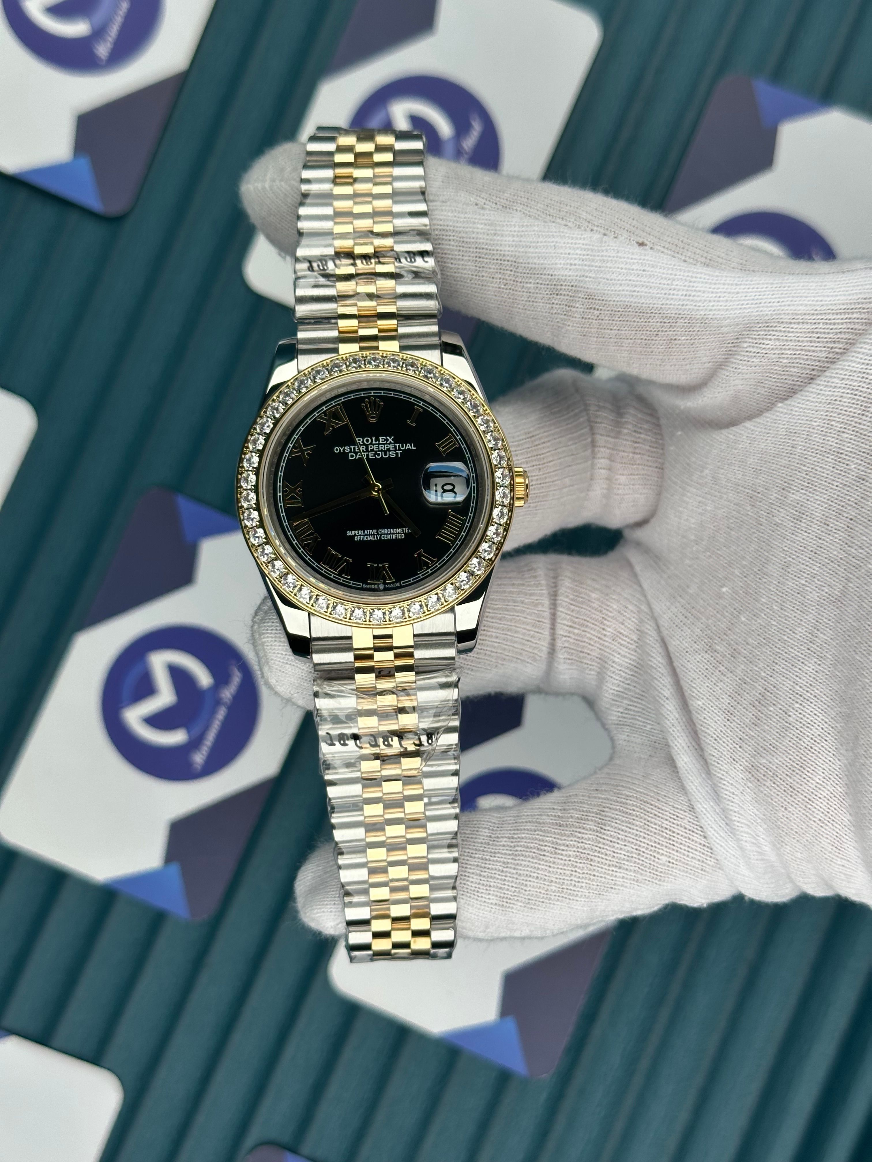 ROLEX DATEJUST BLACK DIAL DIAMOND BEZEL GOLDSILVER JUBILE