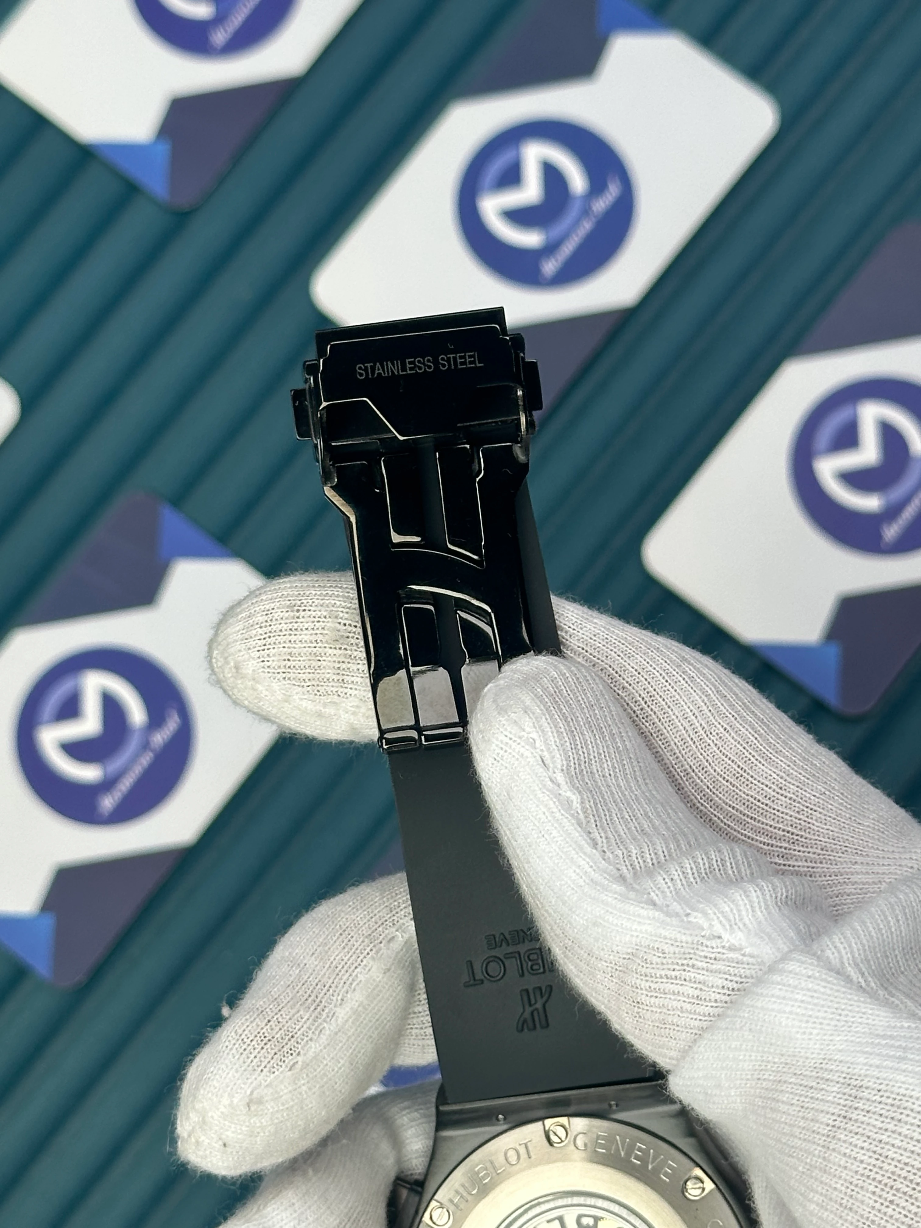 HUBLOT AUTOMATIC BLACK SKELETON RUBBER 