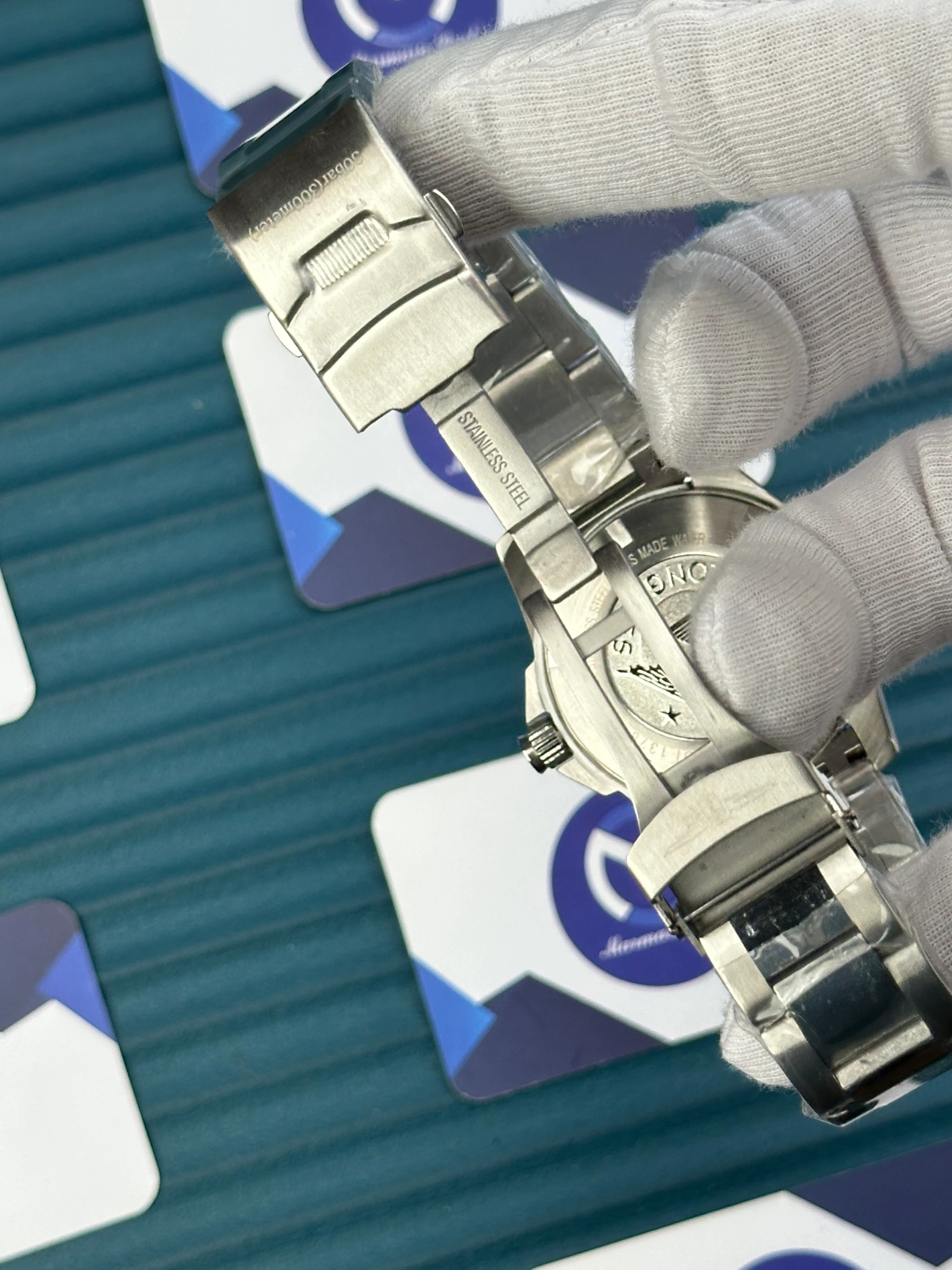 LONGINES HYDROCONQUEST AUTOMATIC GREEN DIAL SILVER 