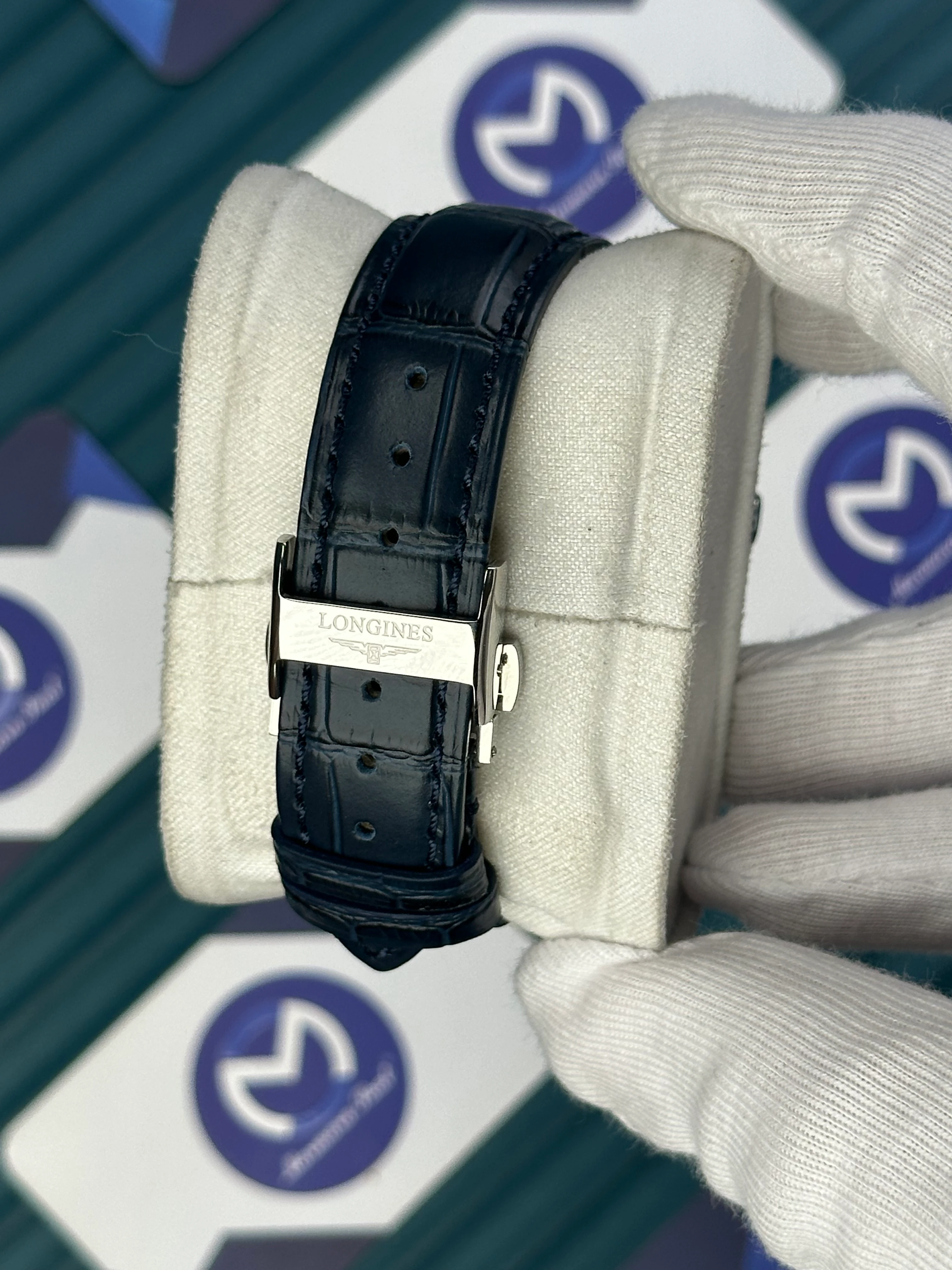 LONGINES CONQUEST AUTOMATIC BLUE DIAL SILVER CASE BLUE LEATHER 