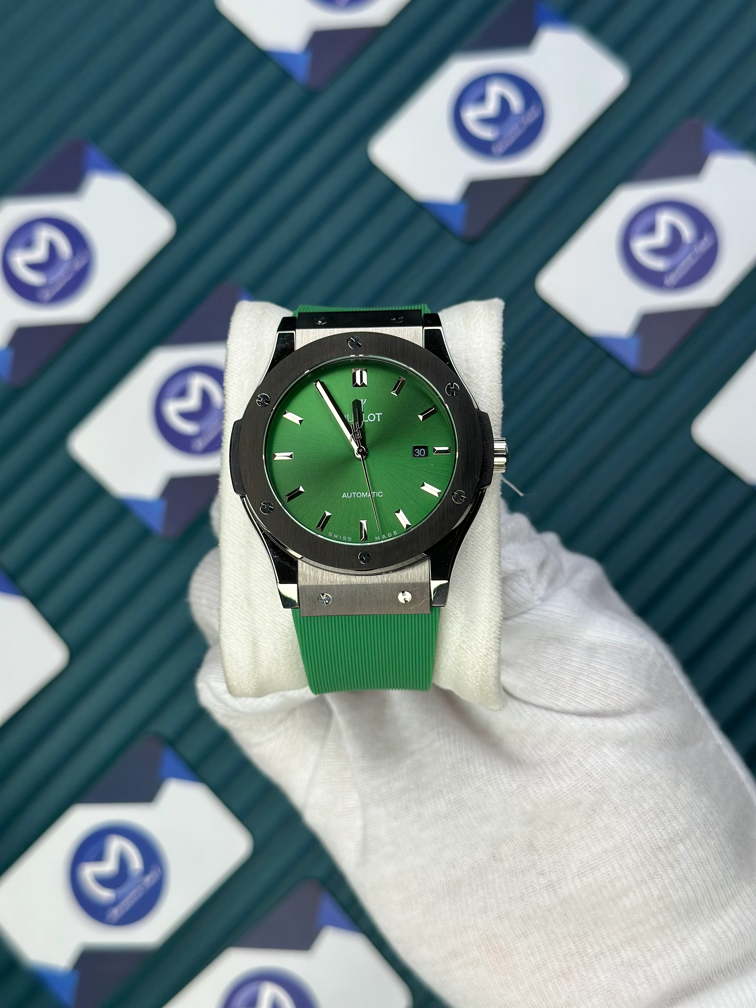 HUBLOT GENEVE AUTOMATIC VENDOME GREEN DIAL SILVER CASE BLACK BEZEL GREEN RUBBER CORD 