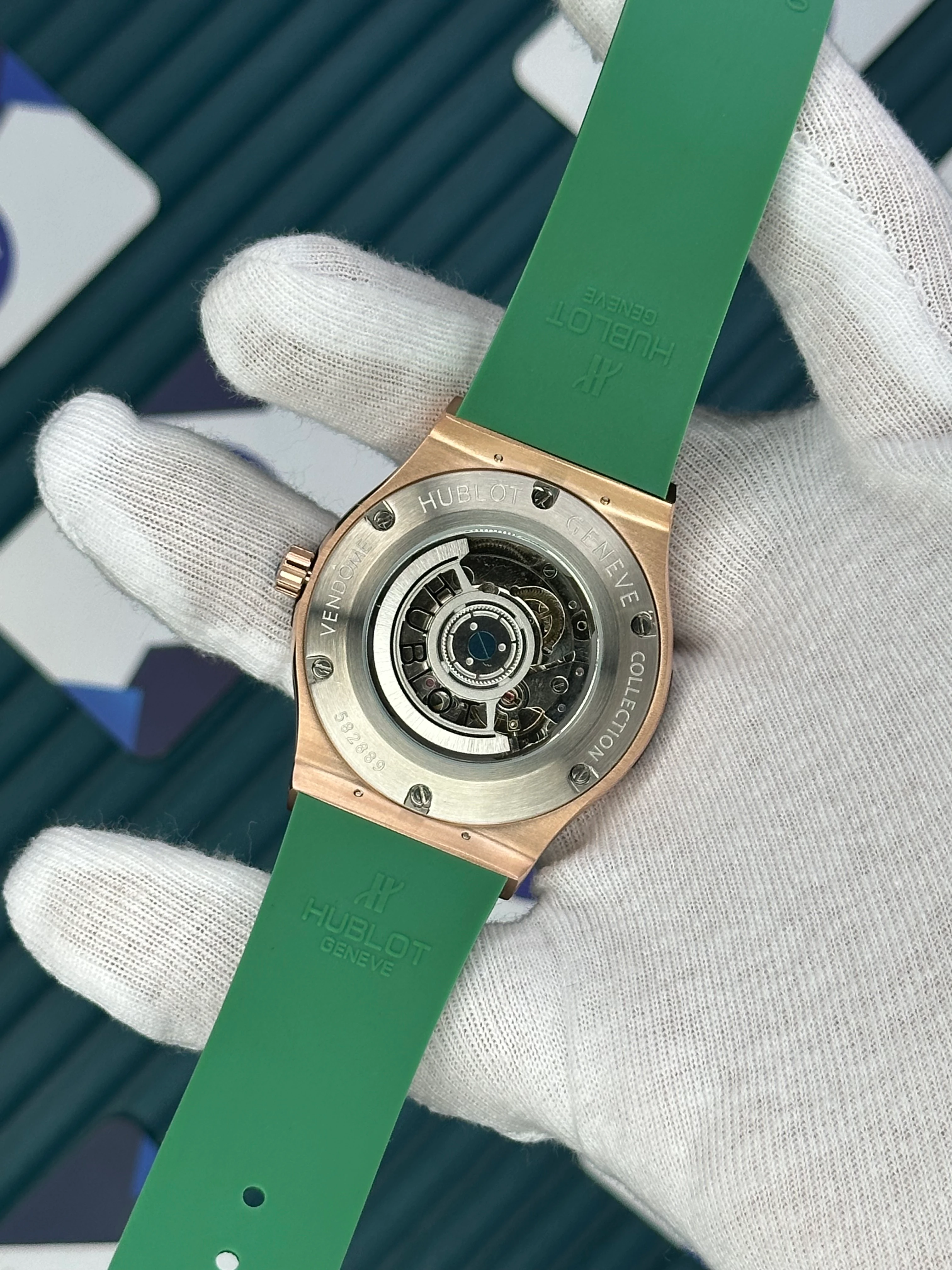 HUBLOT GENEVE AUTOMATIC GREEN DIAL ROSE CASE GREEN RUBBER CORD 