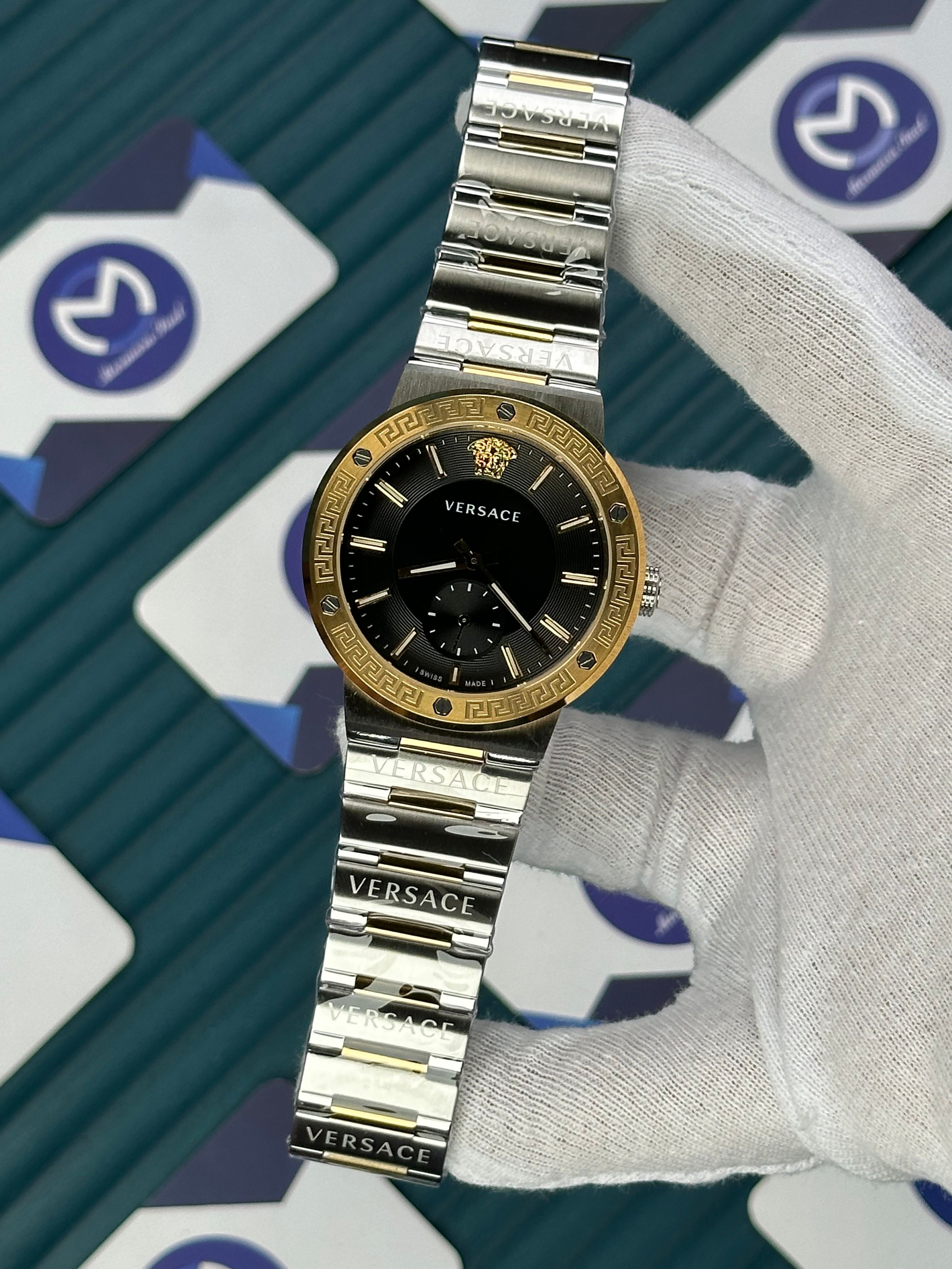 VERSACE BLACK DIAL SECOND CHRONOGRAPH GOLD-SILVER 