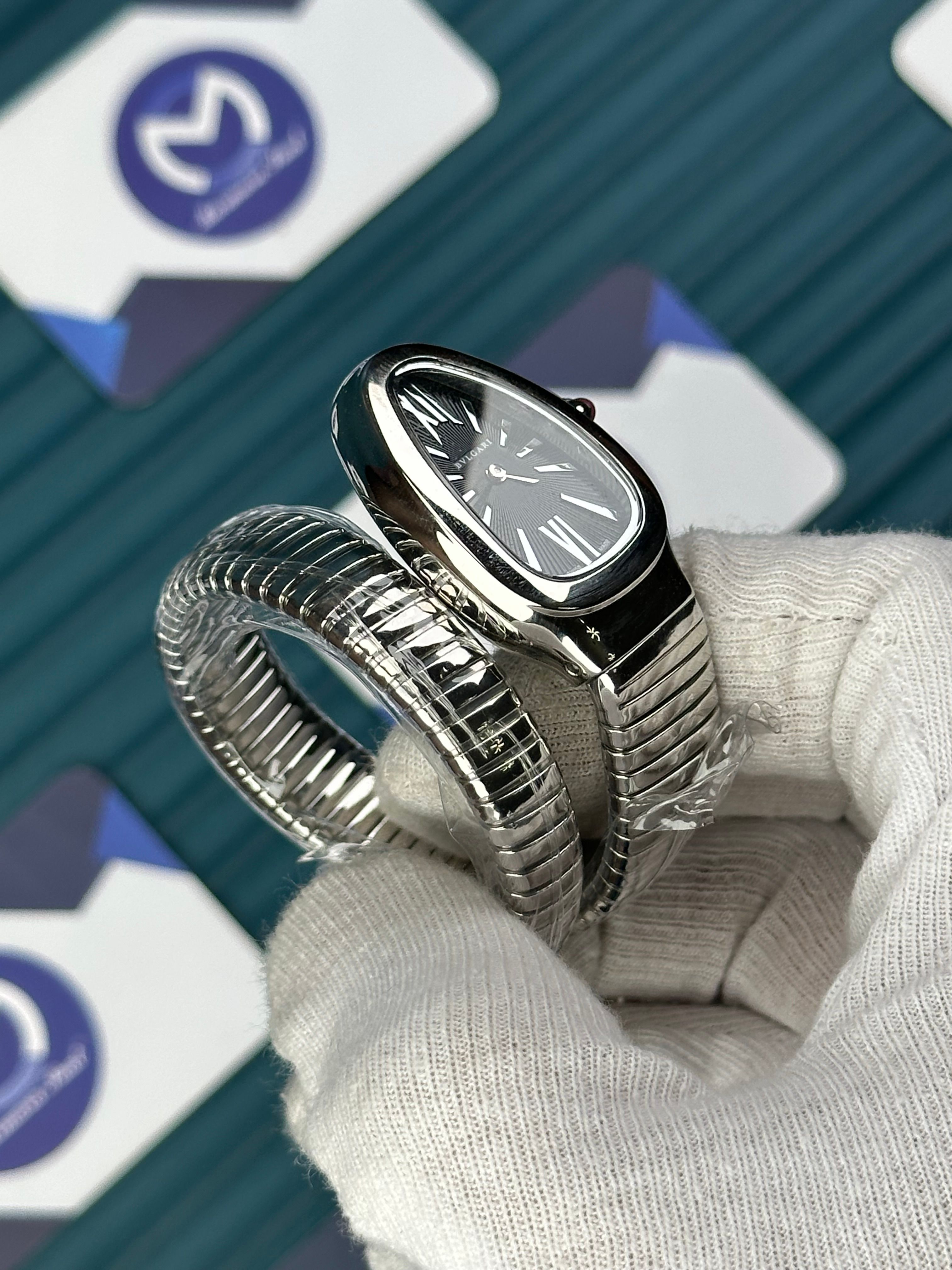 BVLGARI SERPENTI BLACK DIAL SILVER SHORT TUBOGAS