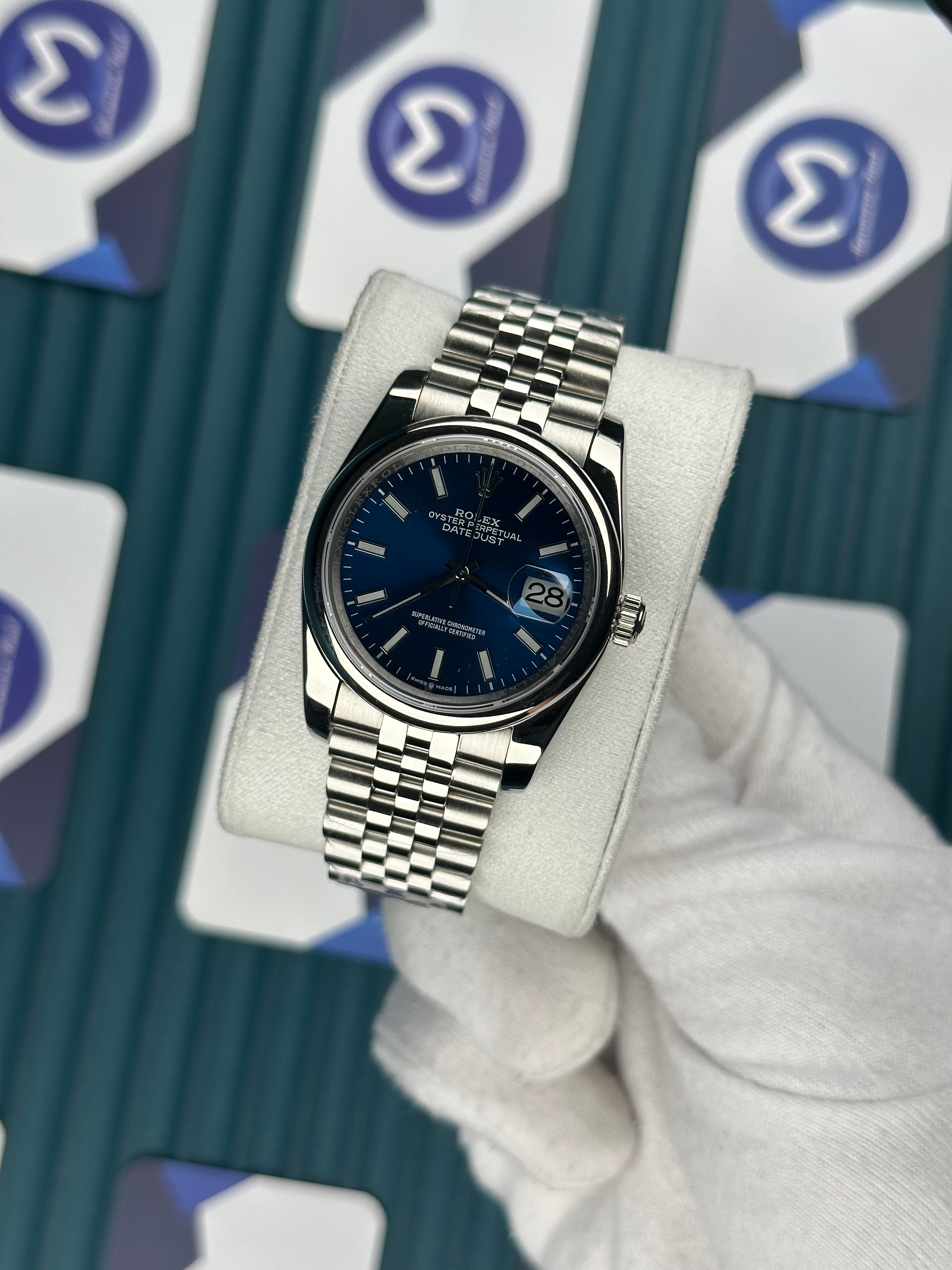 ROLEX 36 MAVİ KADRAN OVAL BEZEL SILVER JUBILEE