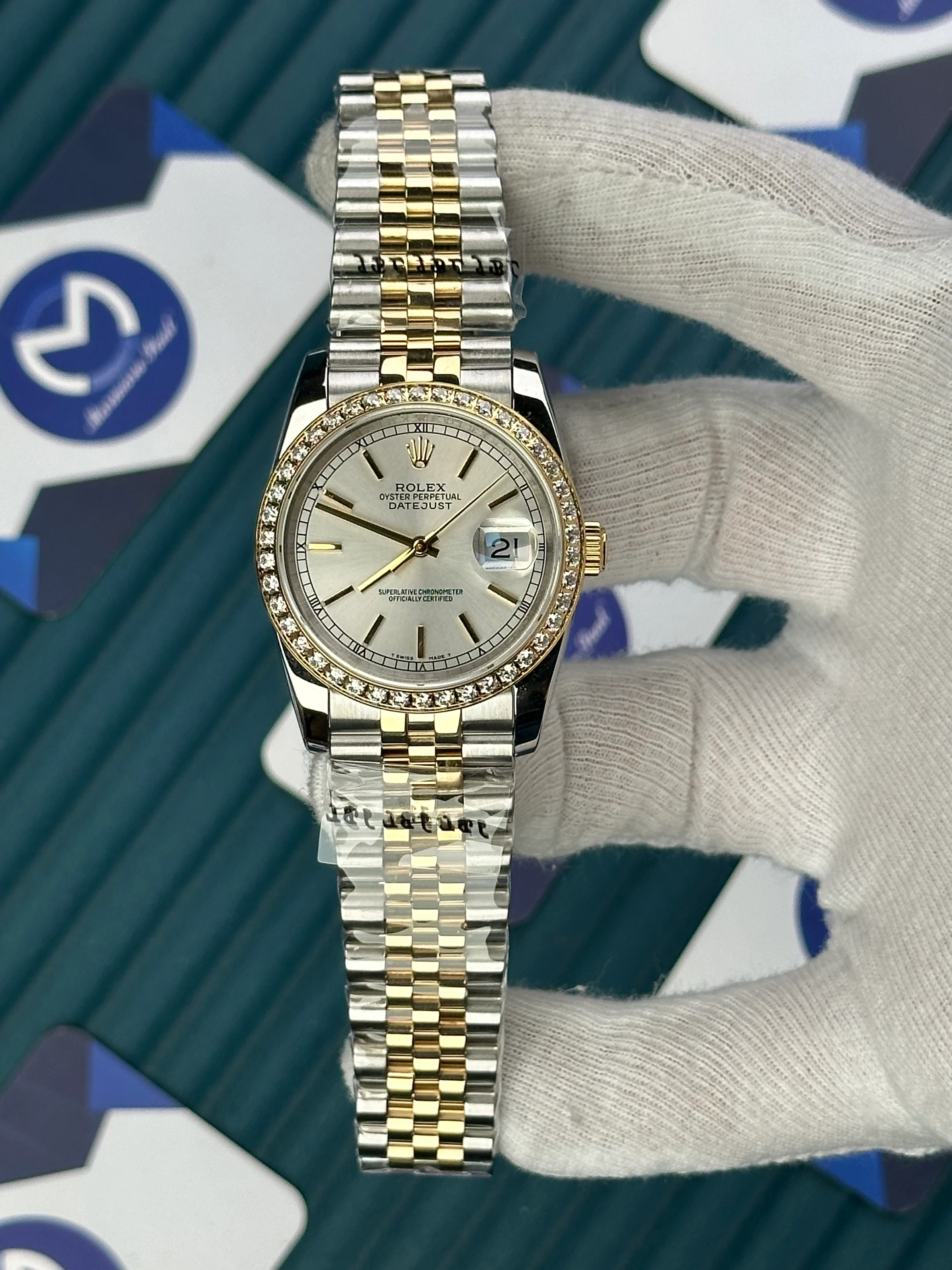 ROLEX 36 MM DATEJUST OFF WHITE DIAL ROD INDEX GOLD-SILVER JUBILEE