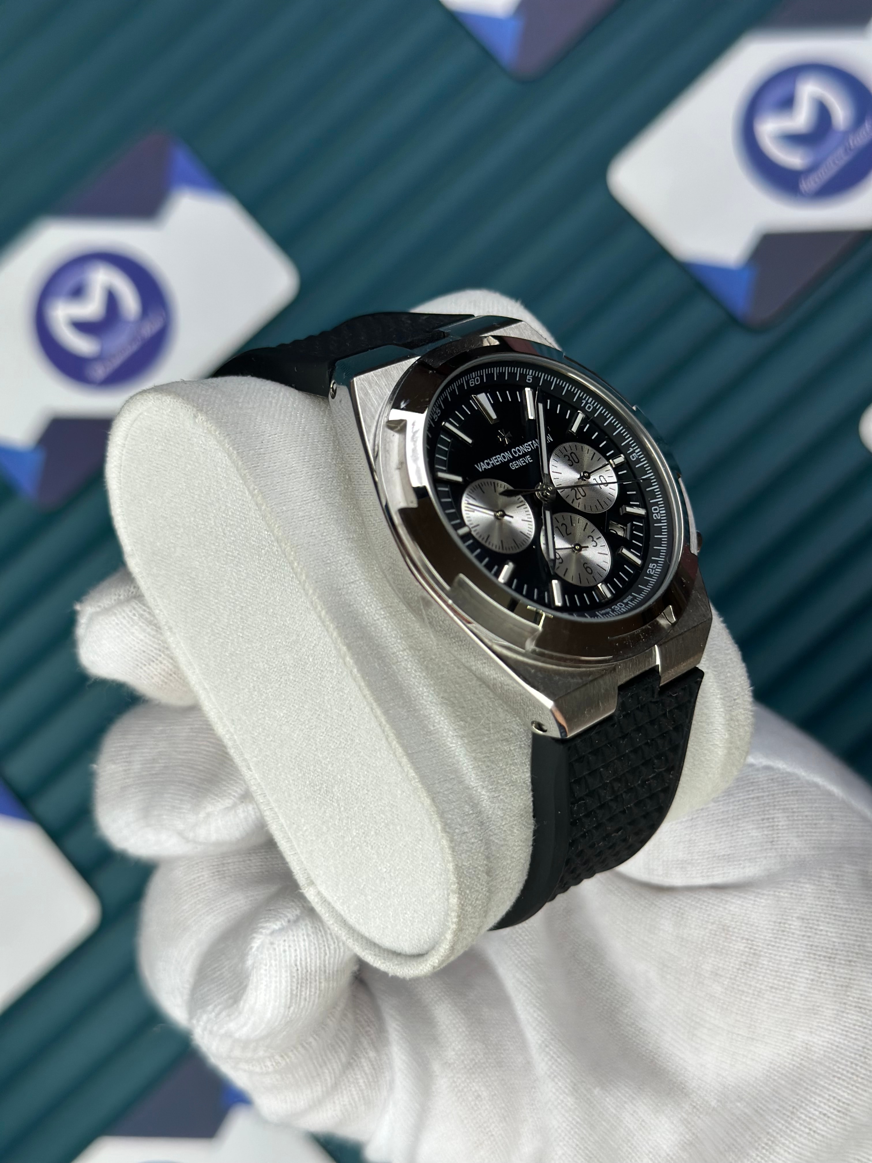 VACHERON CONSTANTIN BLACK DIAL SILVER CASE CHRONOGRAP BLACK RUBBER