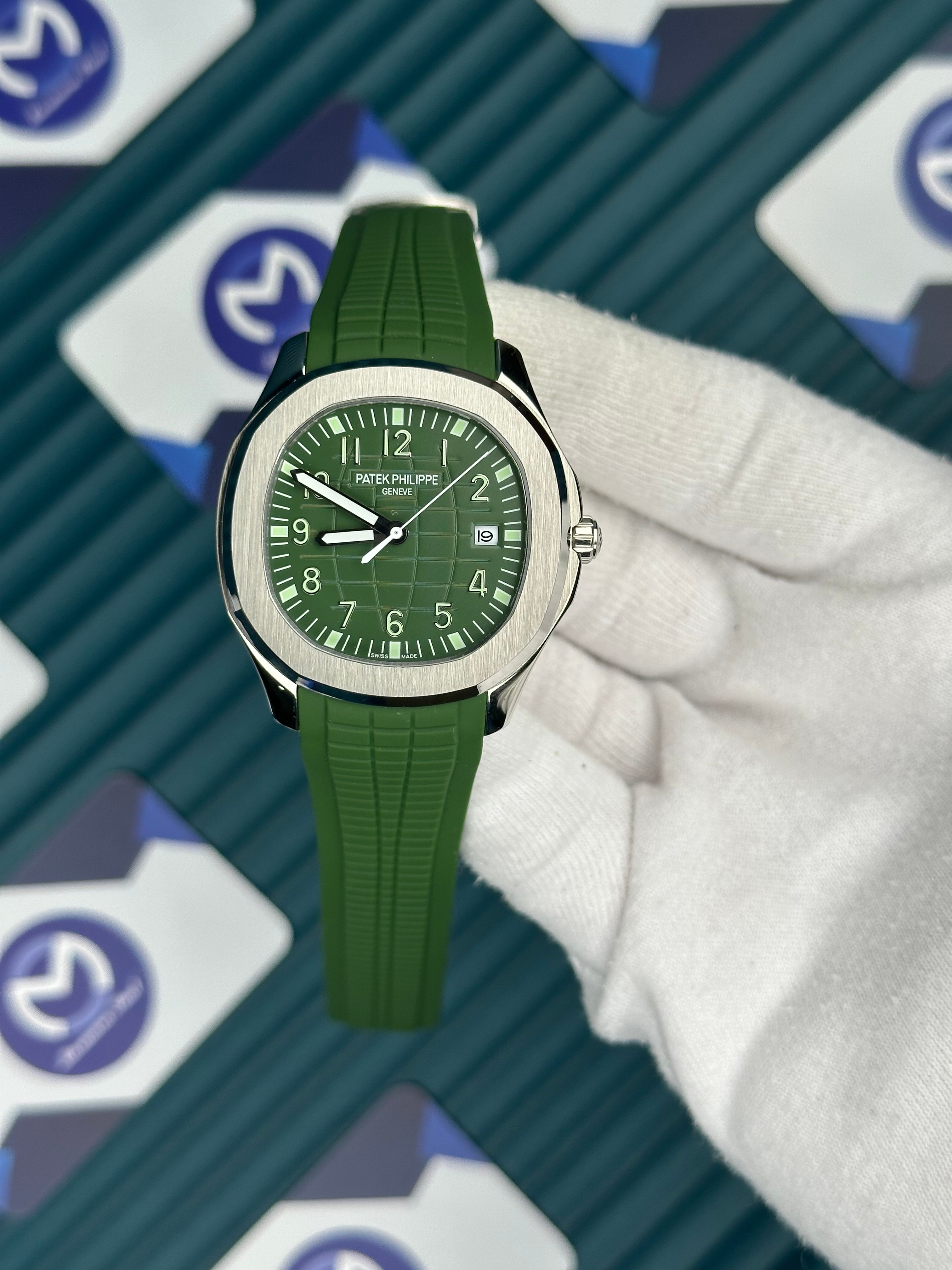 Patek Philippe Aquanaut Kauçuk Yeşil Kordon Yeşil Kadran Gümüş Kasa