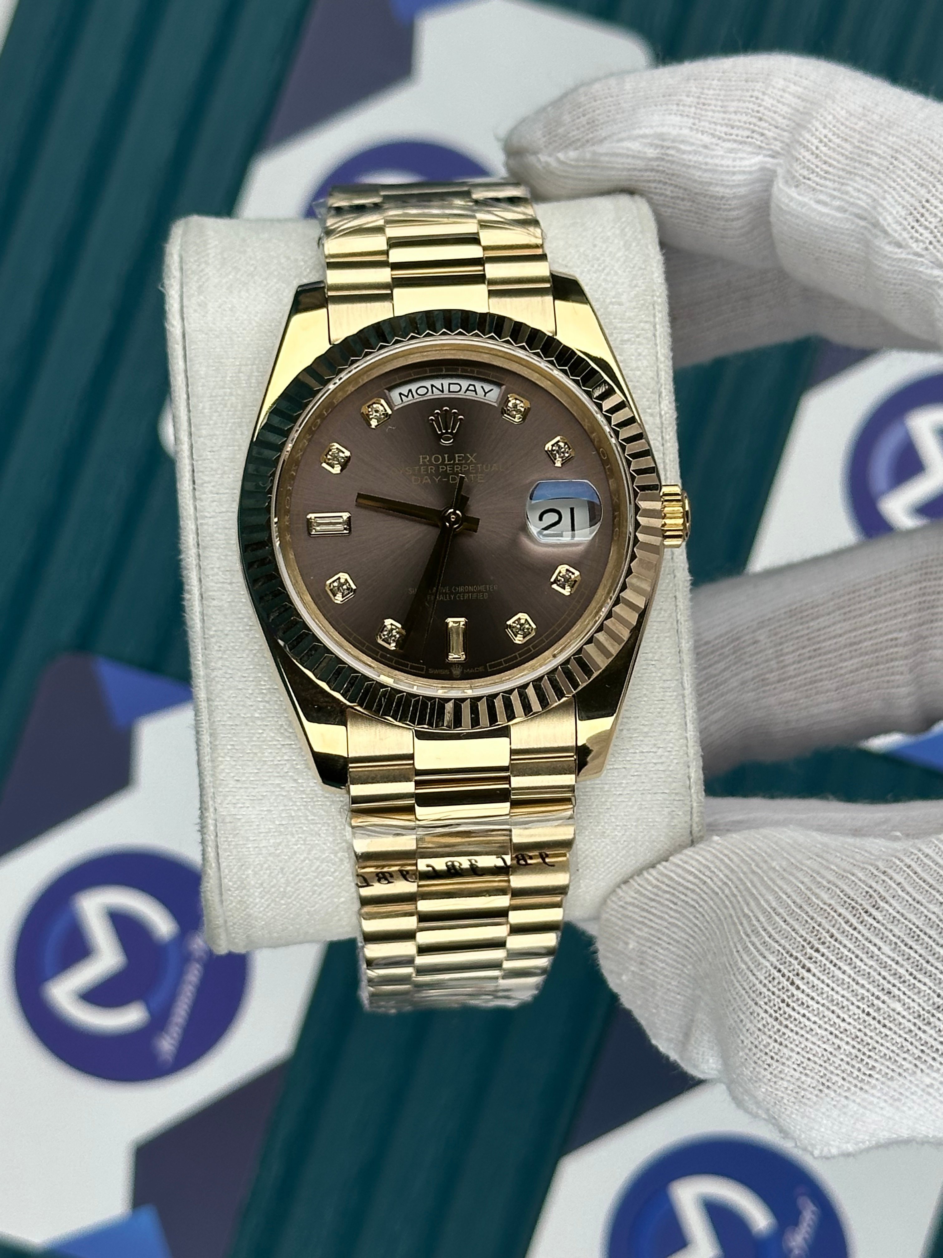 ROLEX DAY-DATE BROWN DIAL DIAMOND INDEX GOLD PRESIDENT