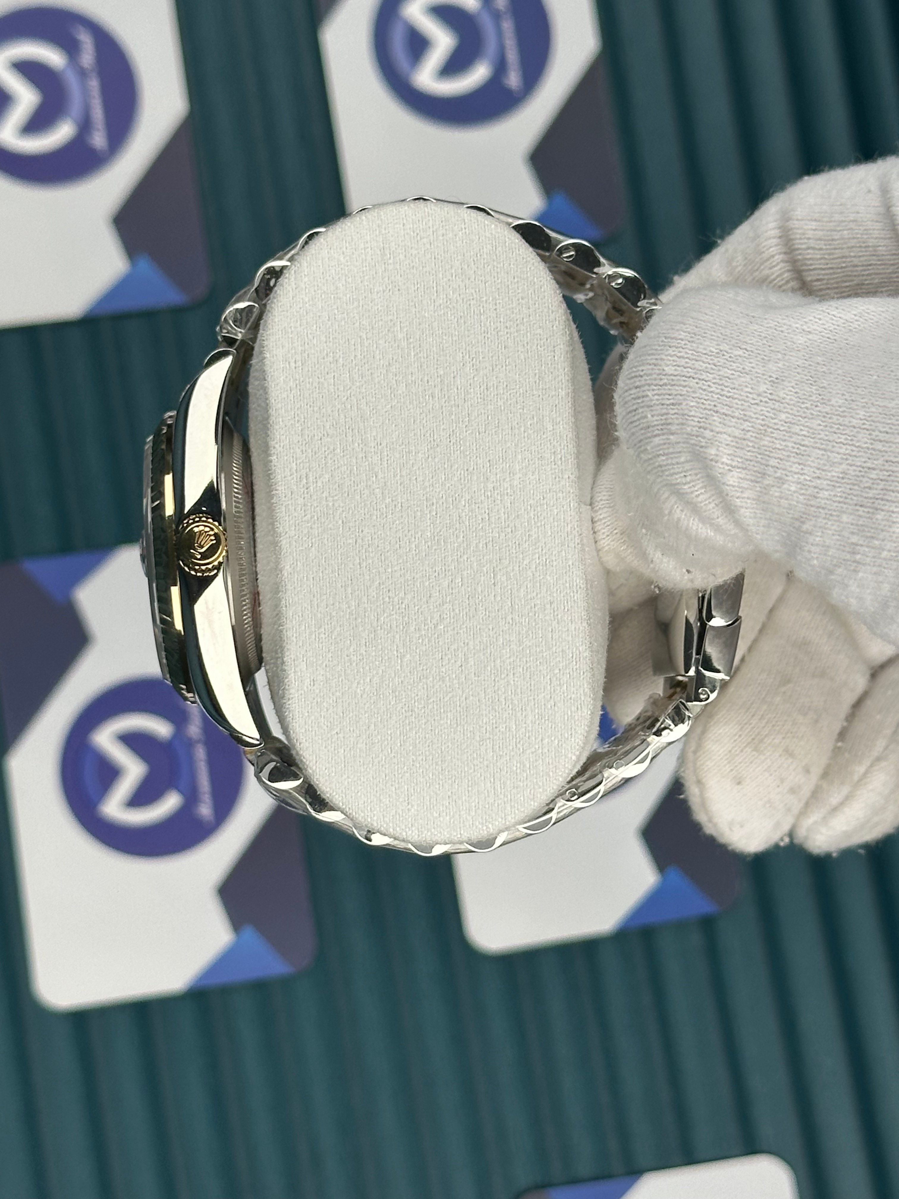 ROLEX 36 ROMA RAKAMLI PIRLANTALI SİYAH KADRAN GOLD-SILVER JUBILEE