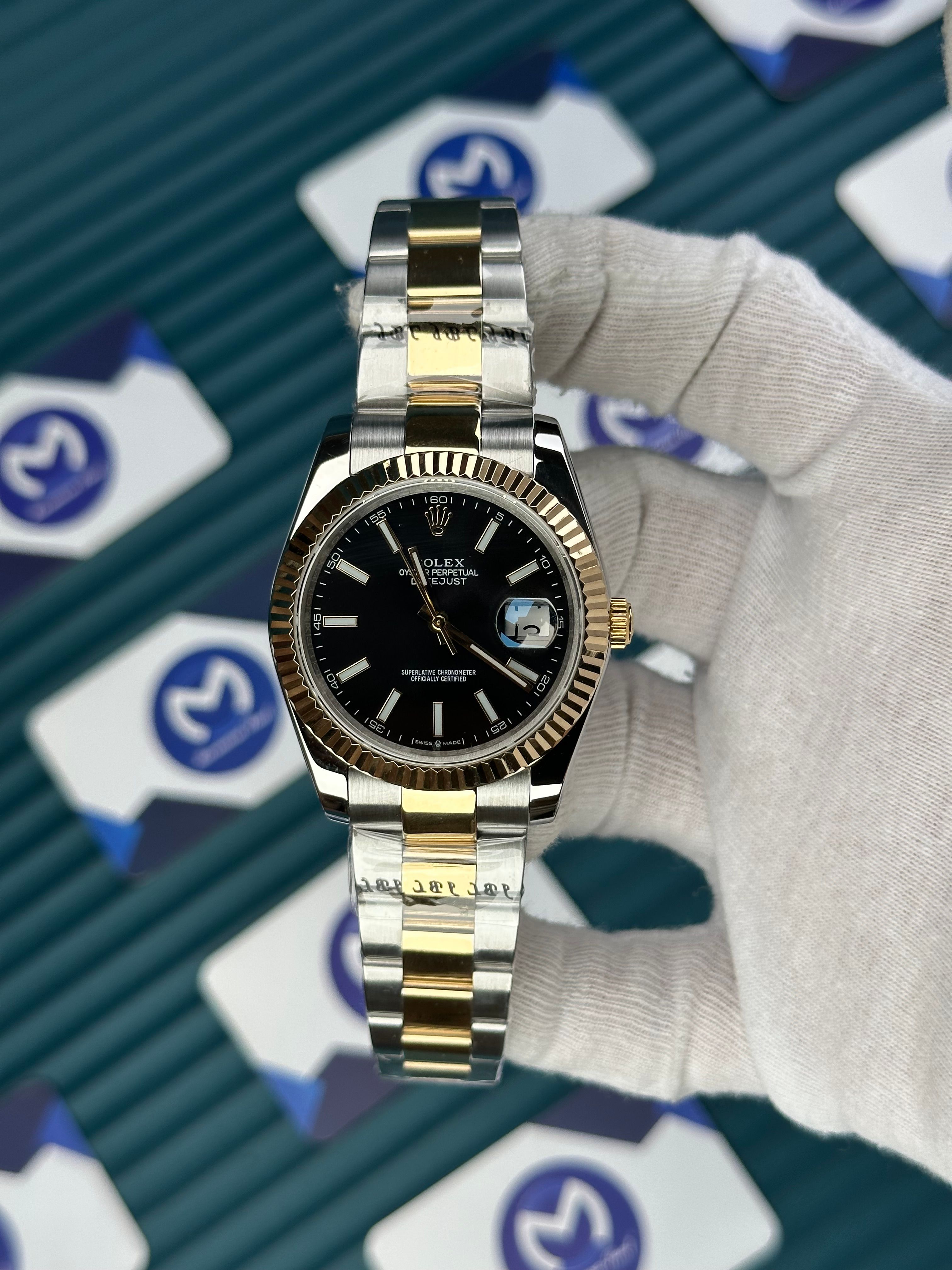 ROLEX DATEJUST BLACK DIAL GOLD-SILVER OYSTER