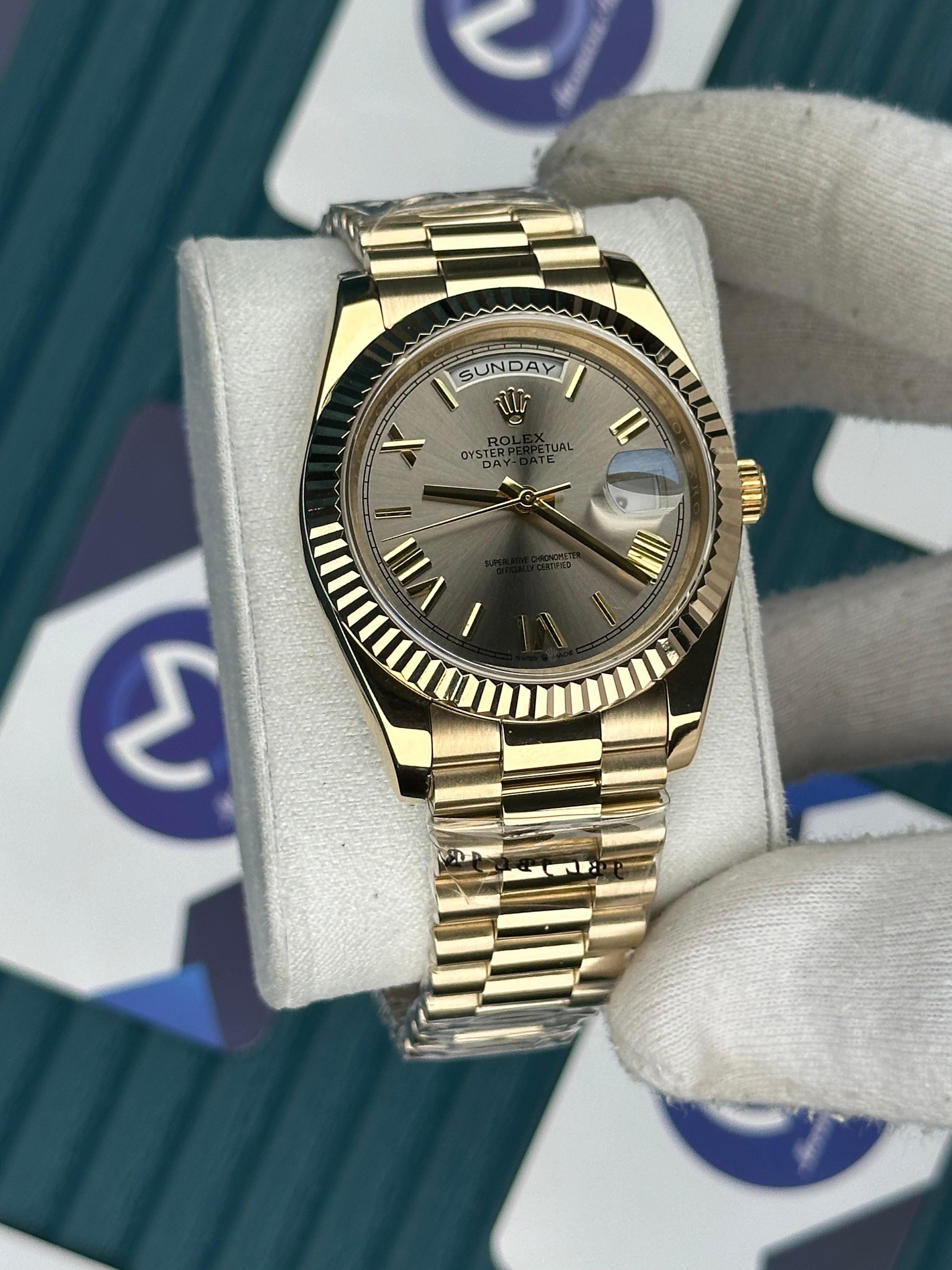 ROLEX DAY-DATE GRAY DAIL GOLD ROMA INDEX GOLD PRESIDENT