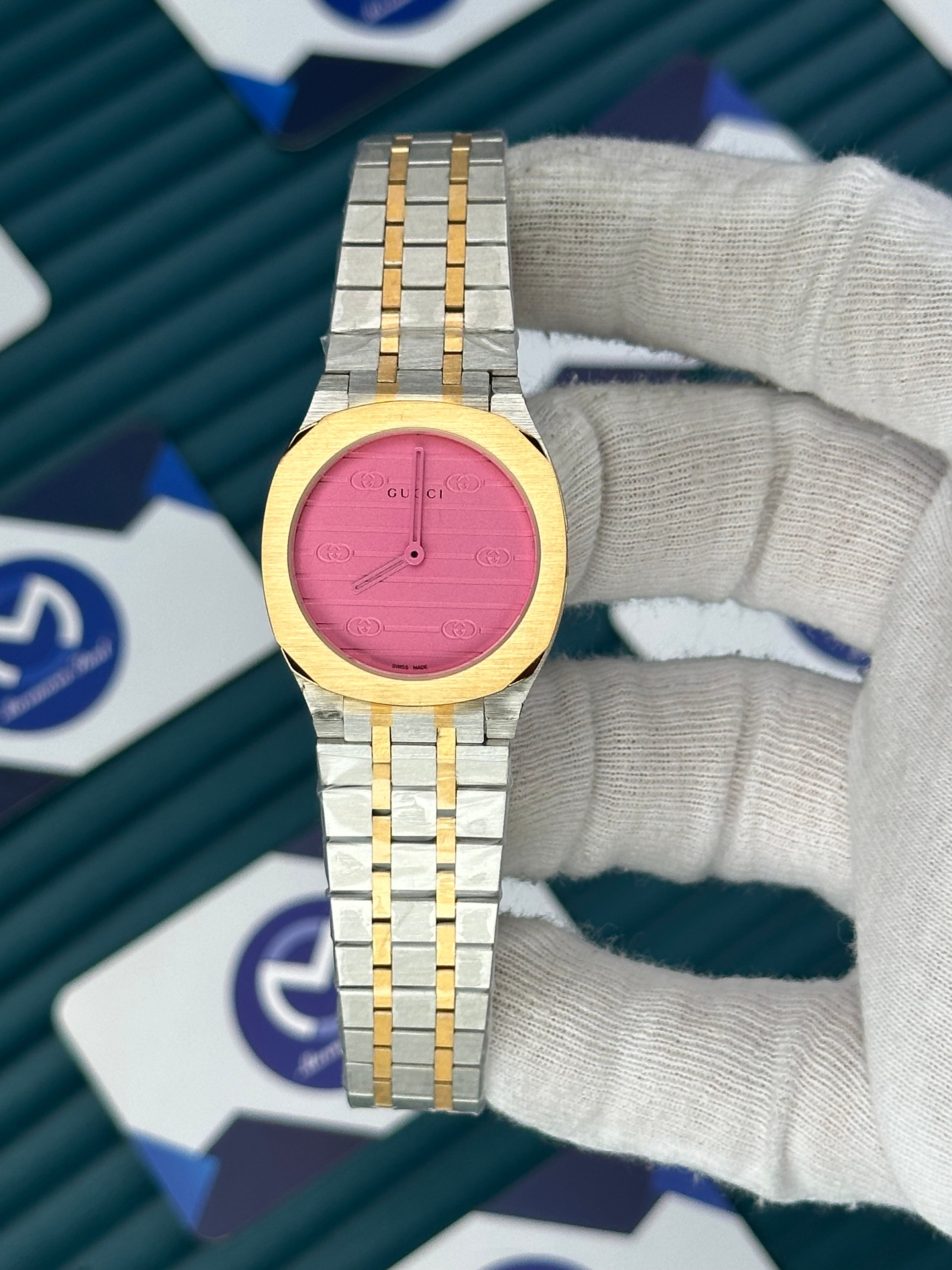 GUCCI WOMAN PINK DIAL BRUSH MARKS GOLD-SILVER 