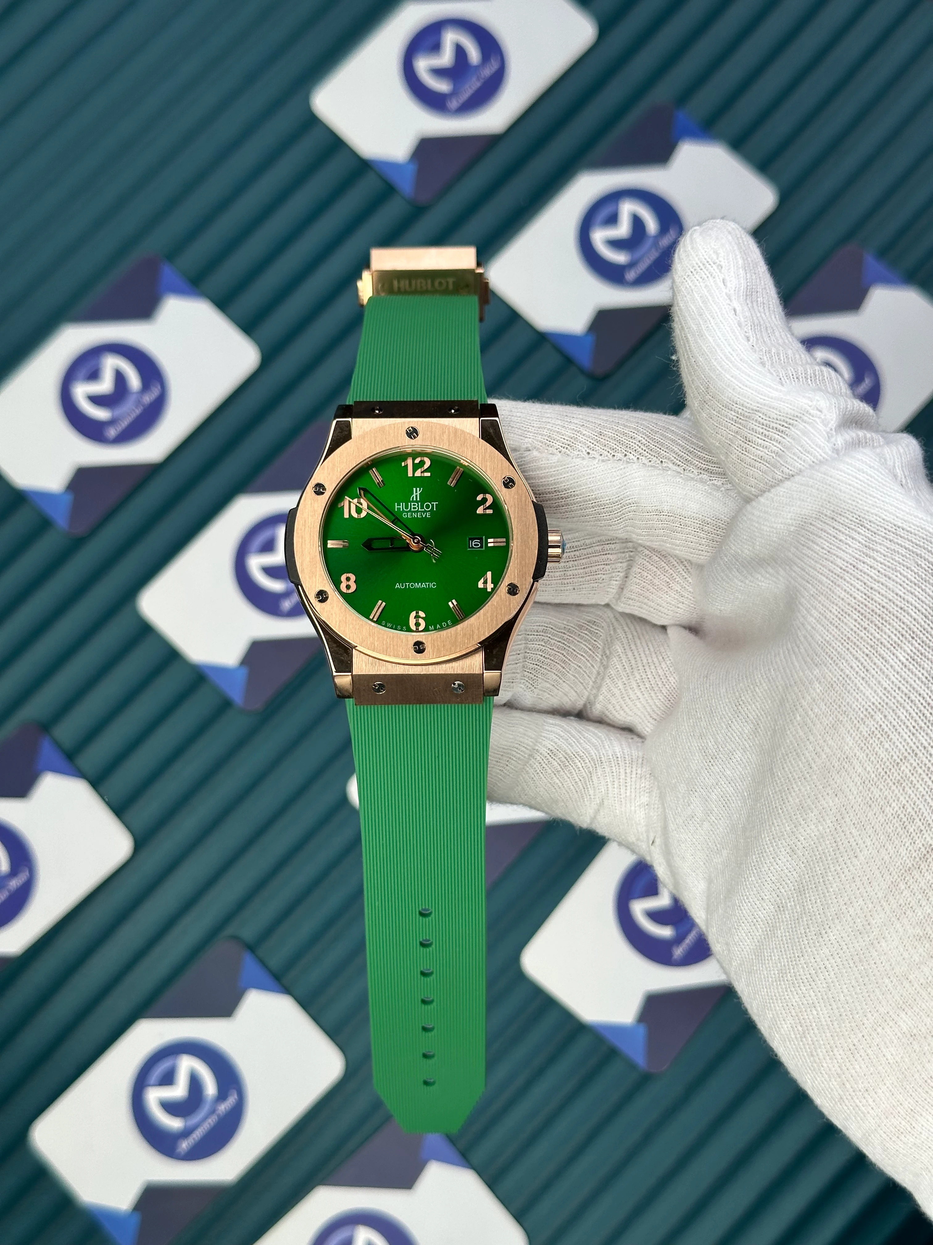 HUBLOT GENEVE AUTOMATIC GREEN DIAL ROSE CASE GREEN RUBBER CORD 