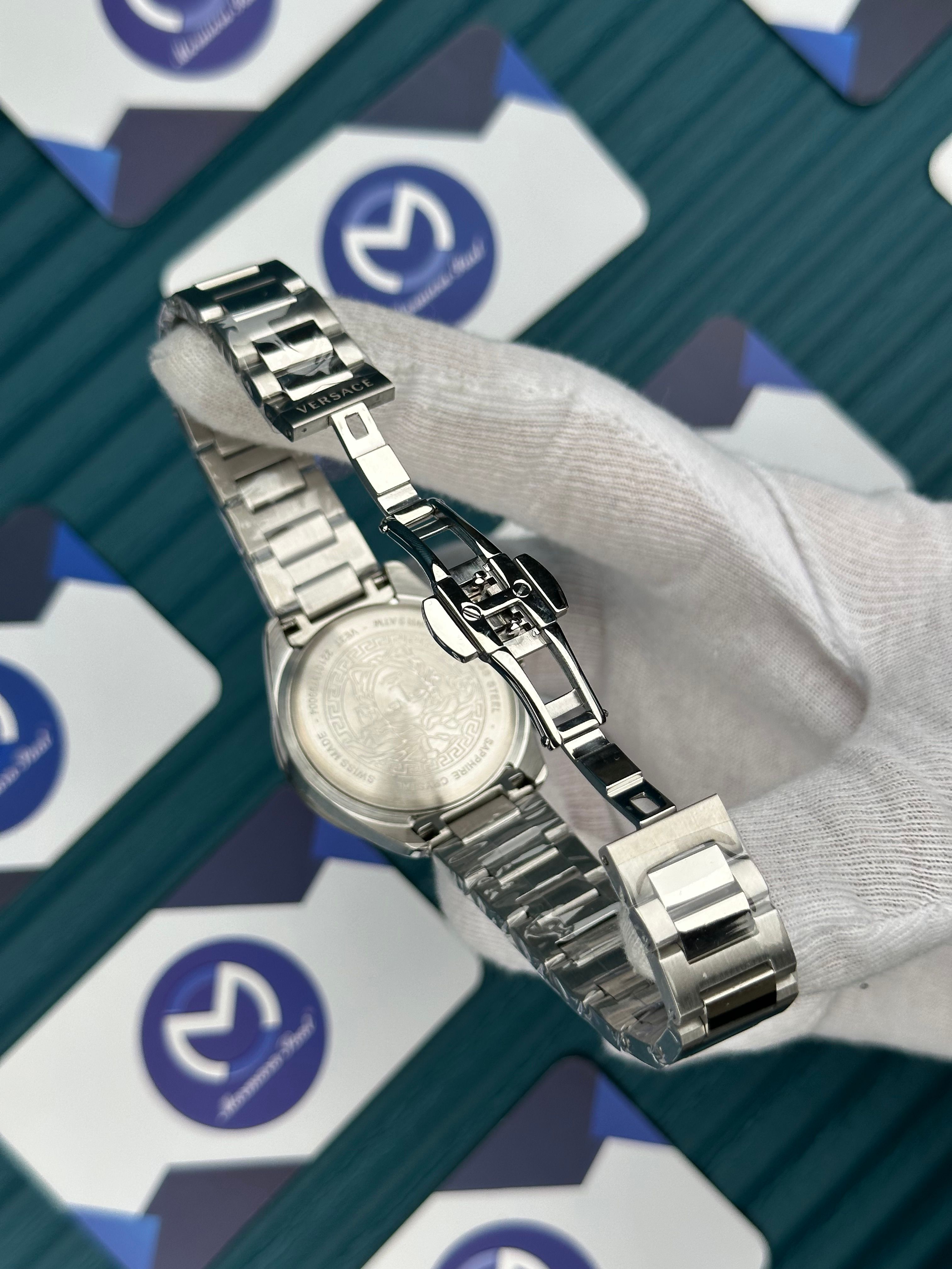 VERSACE 36 DESENLİ SİYAH KADRAN DESENLİ BEZEL GÜMÜŞ KORDON