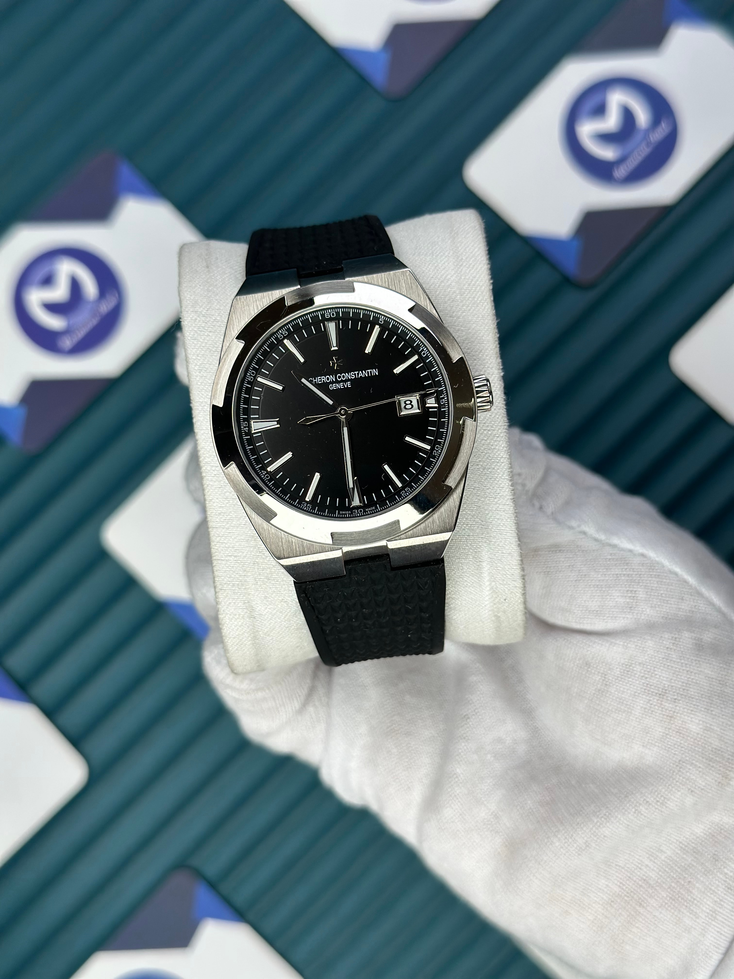 VACHERON CONSTANTIN BLACK DIAL SILVER CASE OVERSEAS BLACK RUBBER