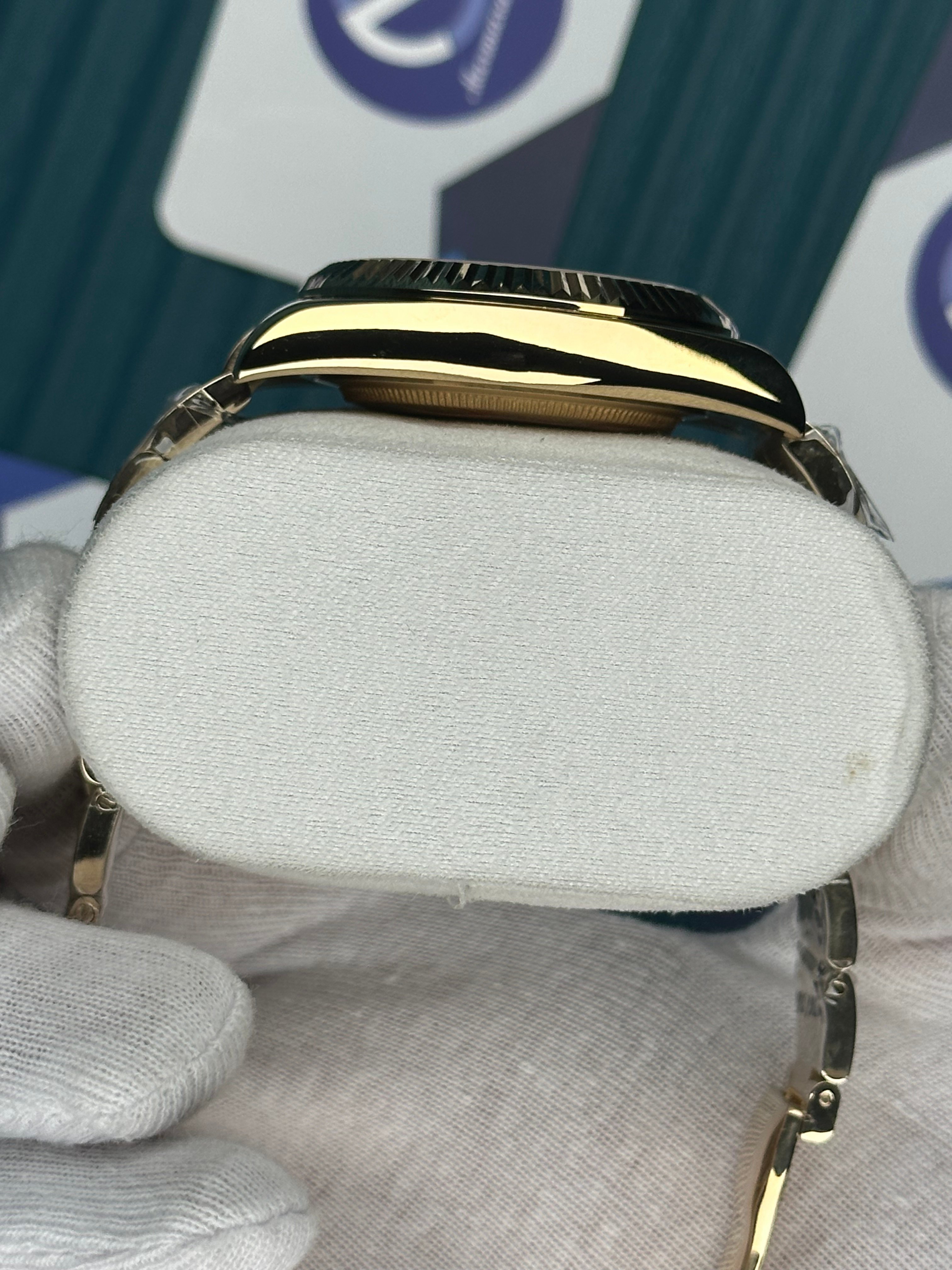 ROLEX SKY-DWELLER WHITE DIAL GOLD OYSTER