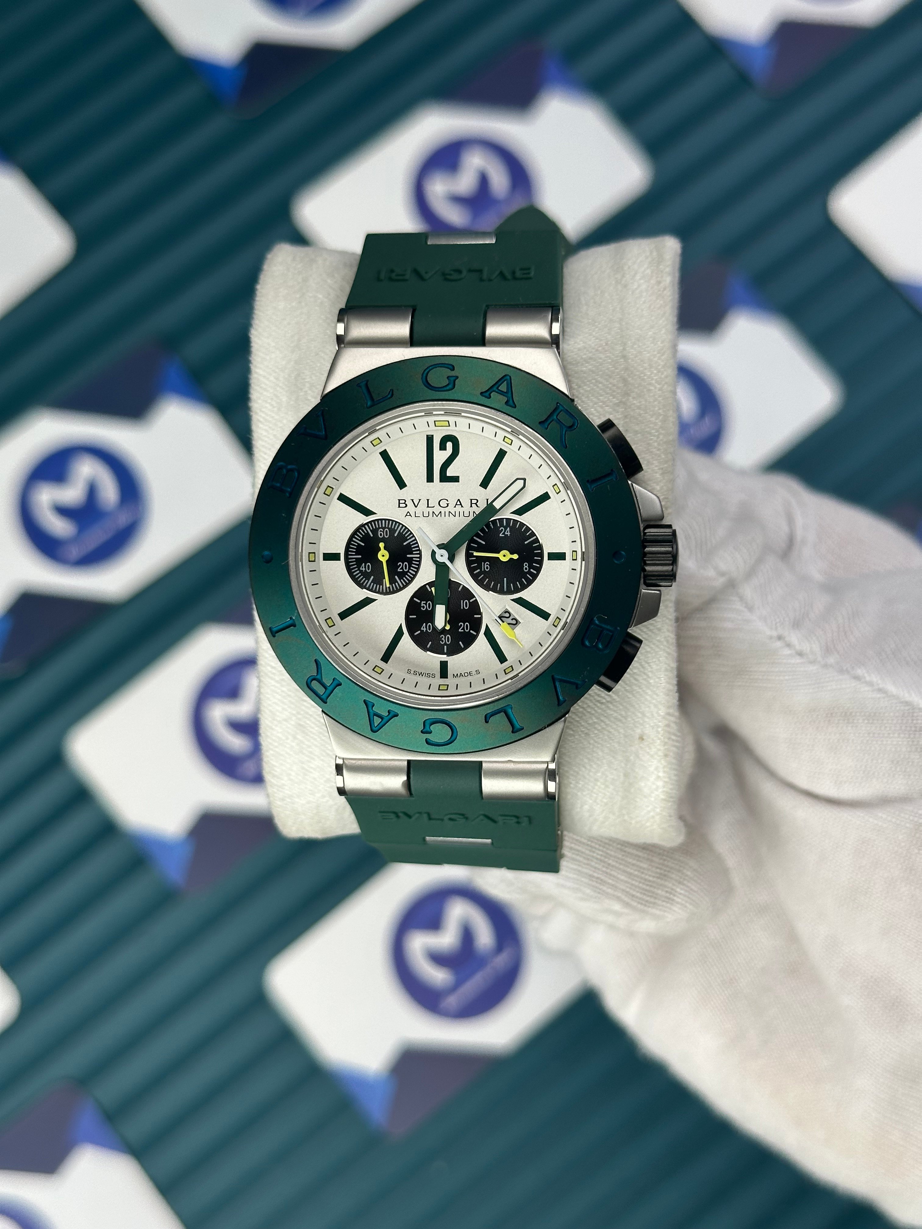 BVLGARI TITANYUM WHITE DIAL GREEN BEZEL CHRONOGRAPH GREEN RUBBER