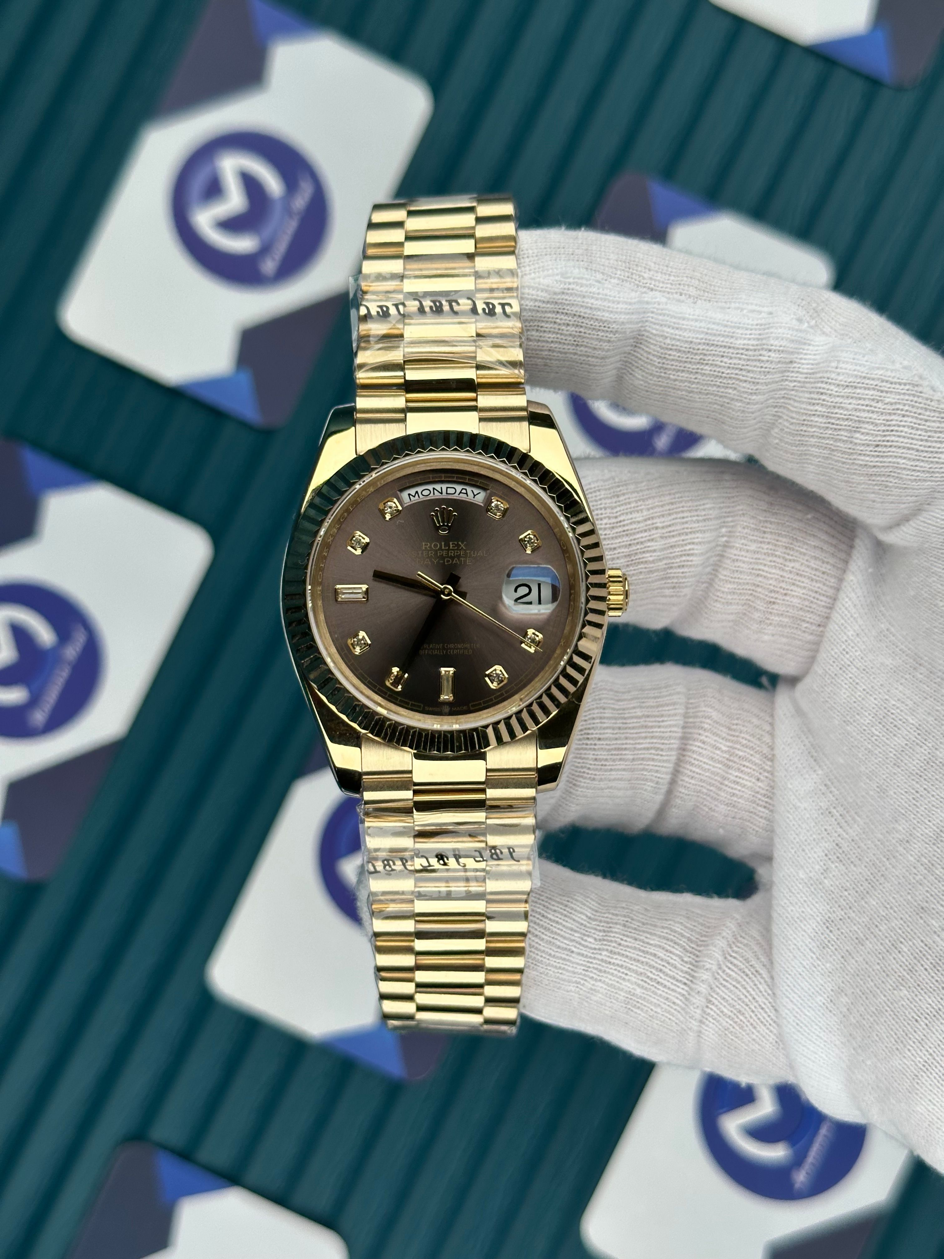 ROLEX DAY-DATE BROWN DIAL DIAMOND INDEX GOLD PRESIDENT