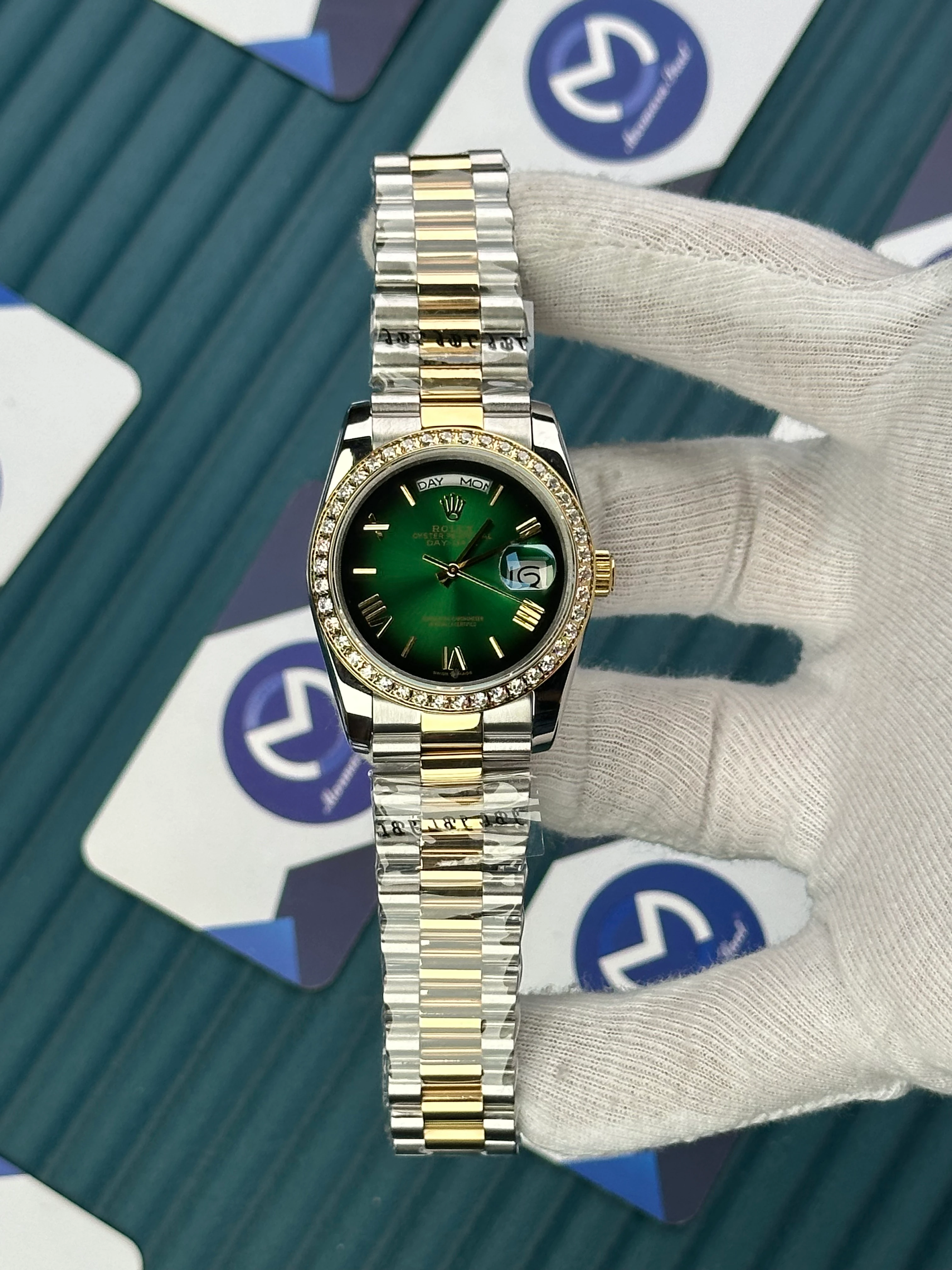 ROLEX 36 MM DAY-DATE GREEN DIAL ROMA INDEX DIAMOND BEZEL GOLD-SILVER PRESIDENT 