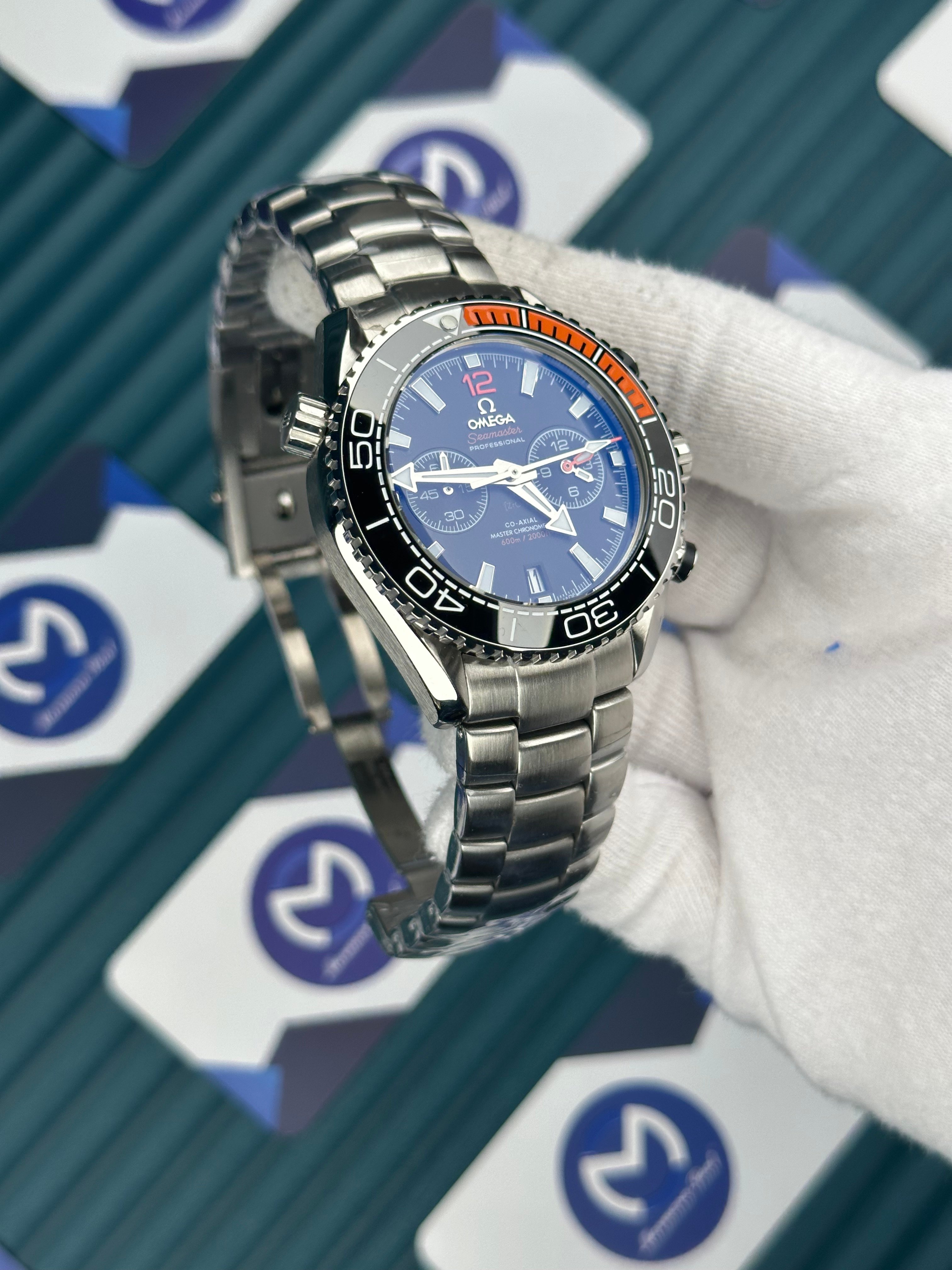 Omega Seamaster Planet Ocean Turuncu Siyah Bezel Fonksiyonlu Siyah Kadran