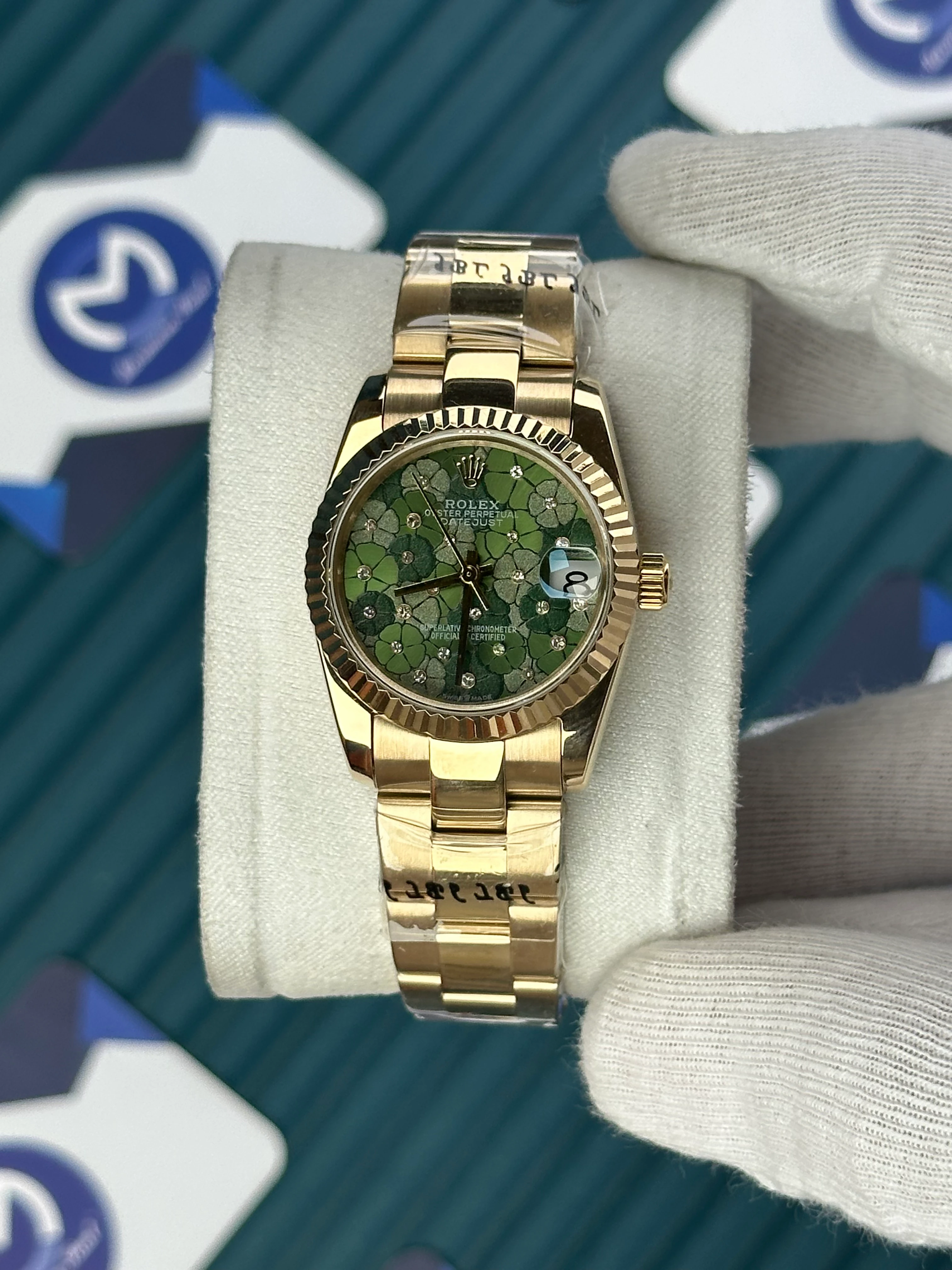 ROLEX 31 MM DATEJUST GREEN DIAMOND DIAL GOLD OYSTER 