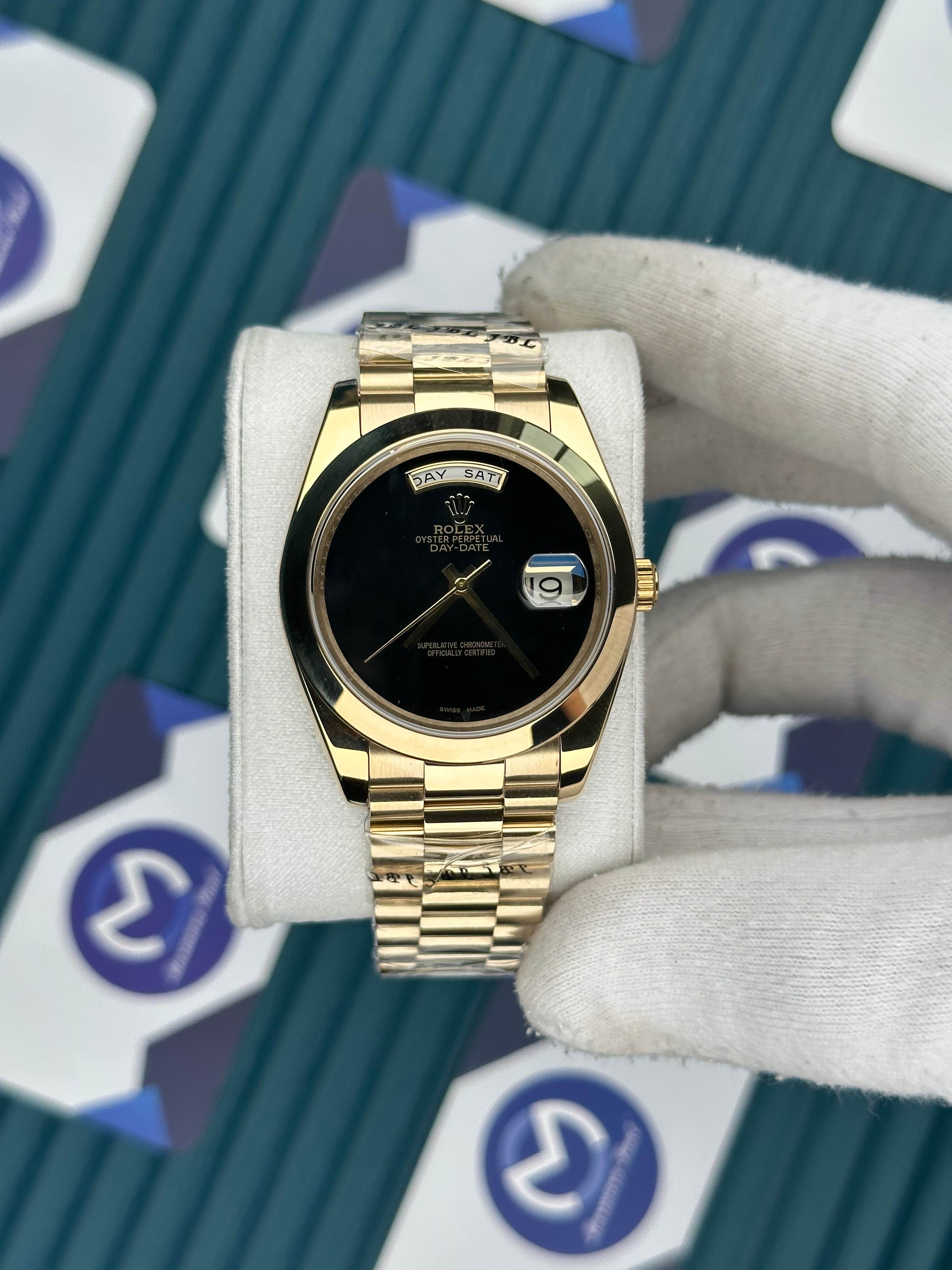 ROLEX DAY-DATE BLACK DIAL GOLD PRESIDENT
