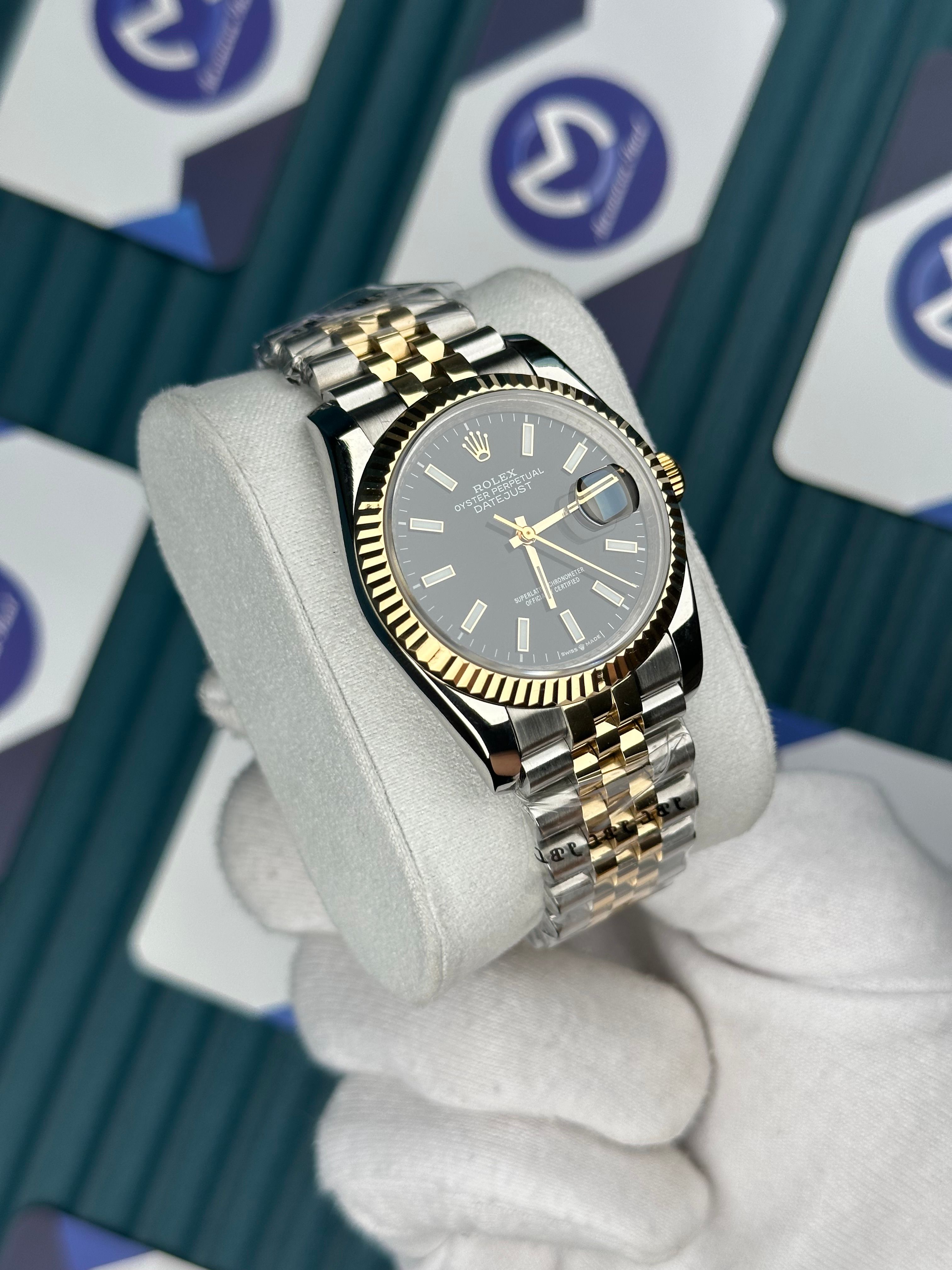 ROLEX 36 SİYAH KADRAN DÜZ INDEX GOLD-SILVER JUBILEE