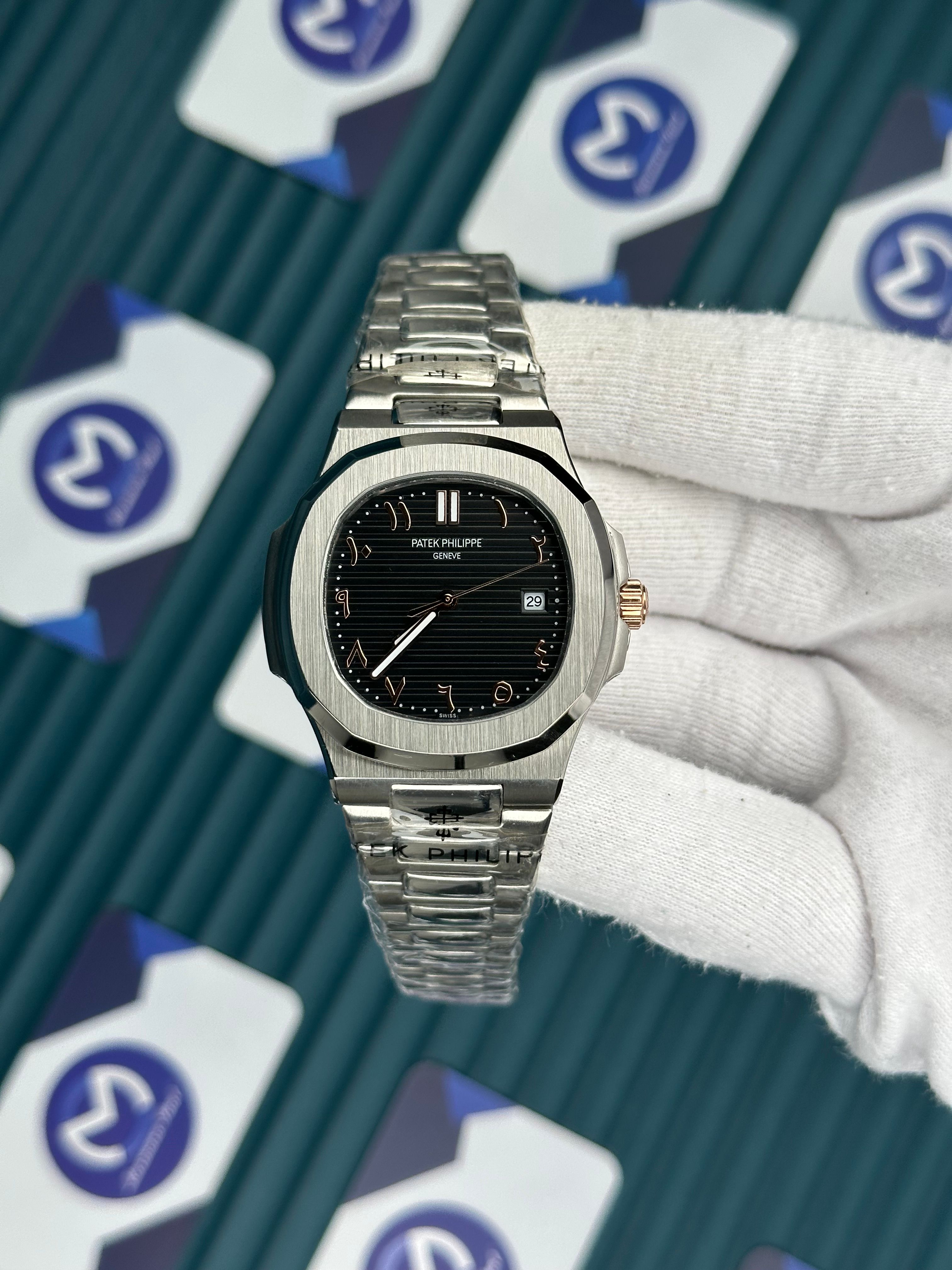 Patek Philippe Arapça Yazılı Siyah Kadran