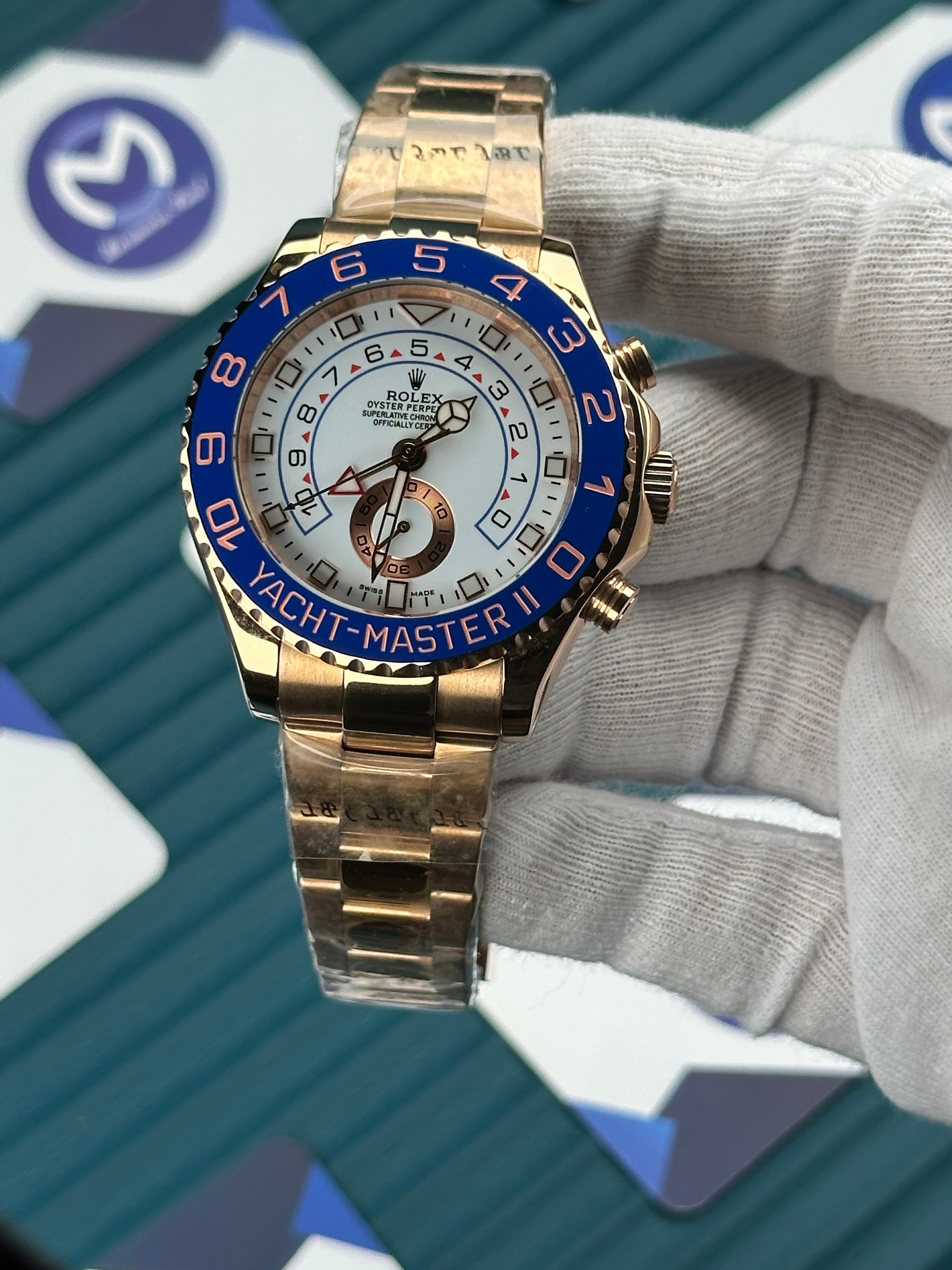 ROLEX YACHT-MASTER WHITE BLUE DIAL ROSE OYSTER 