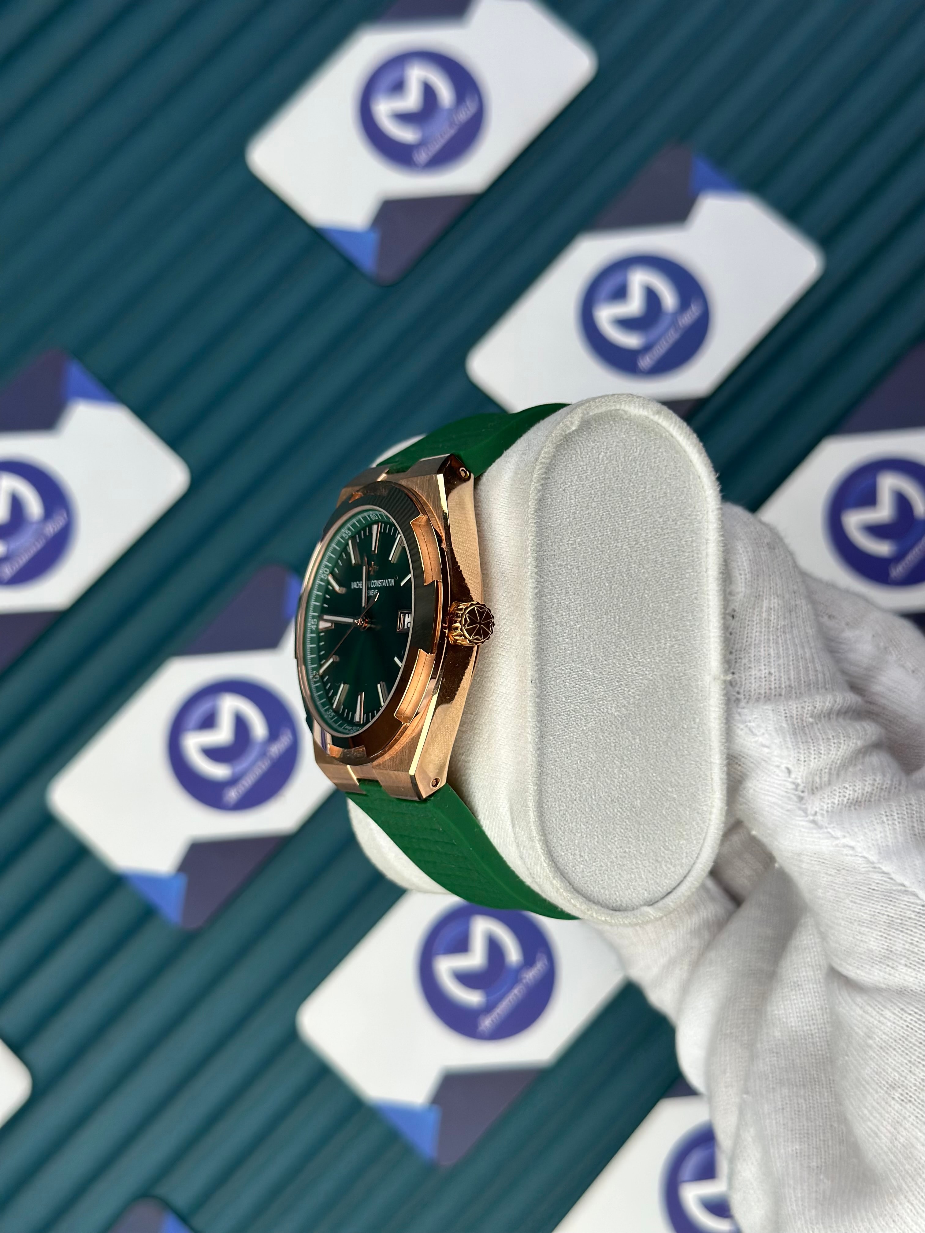 VACHERON CONSTANTIN GREEN DIAL ROSE CASE OVERSEAS GREEN RUBBER