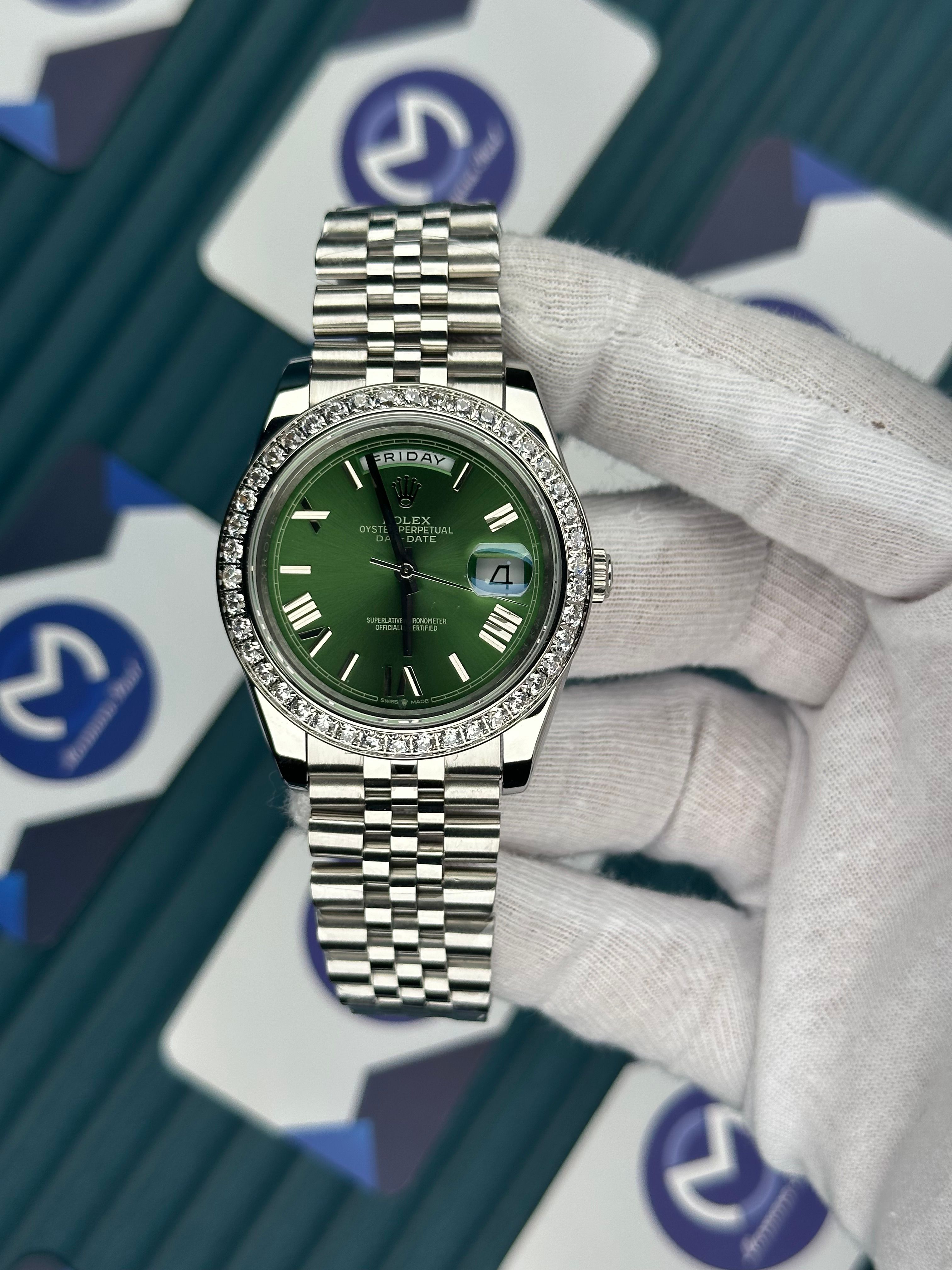ROLEX DAY-DATE GREEN DIAL DIAMOND BEZEL ROMA INDEX SILVER JUBILE