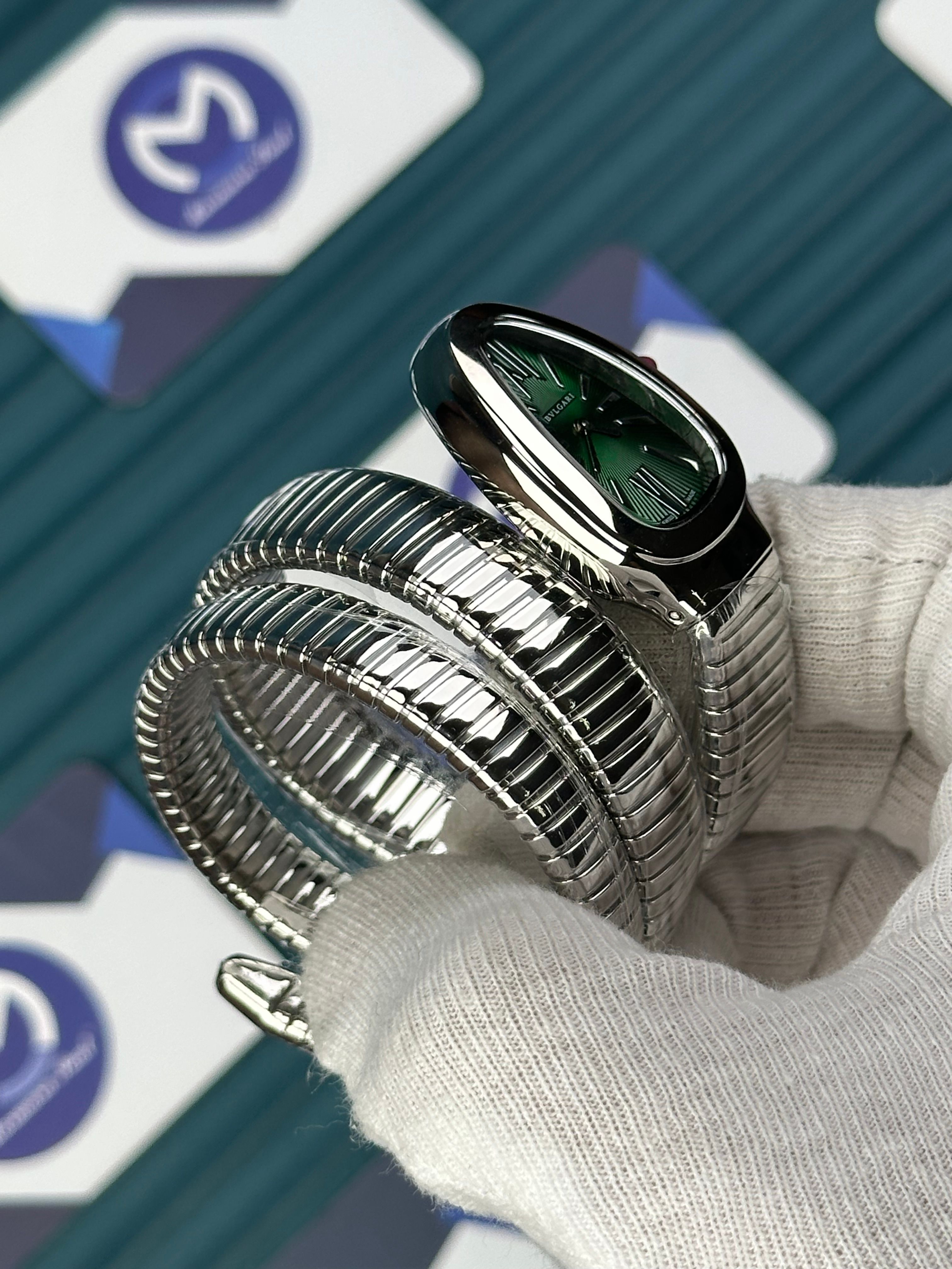 BVLGARI SERPENTI GREEN DIAL SILVER LONG TUBOGAS