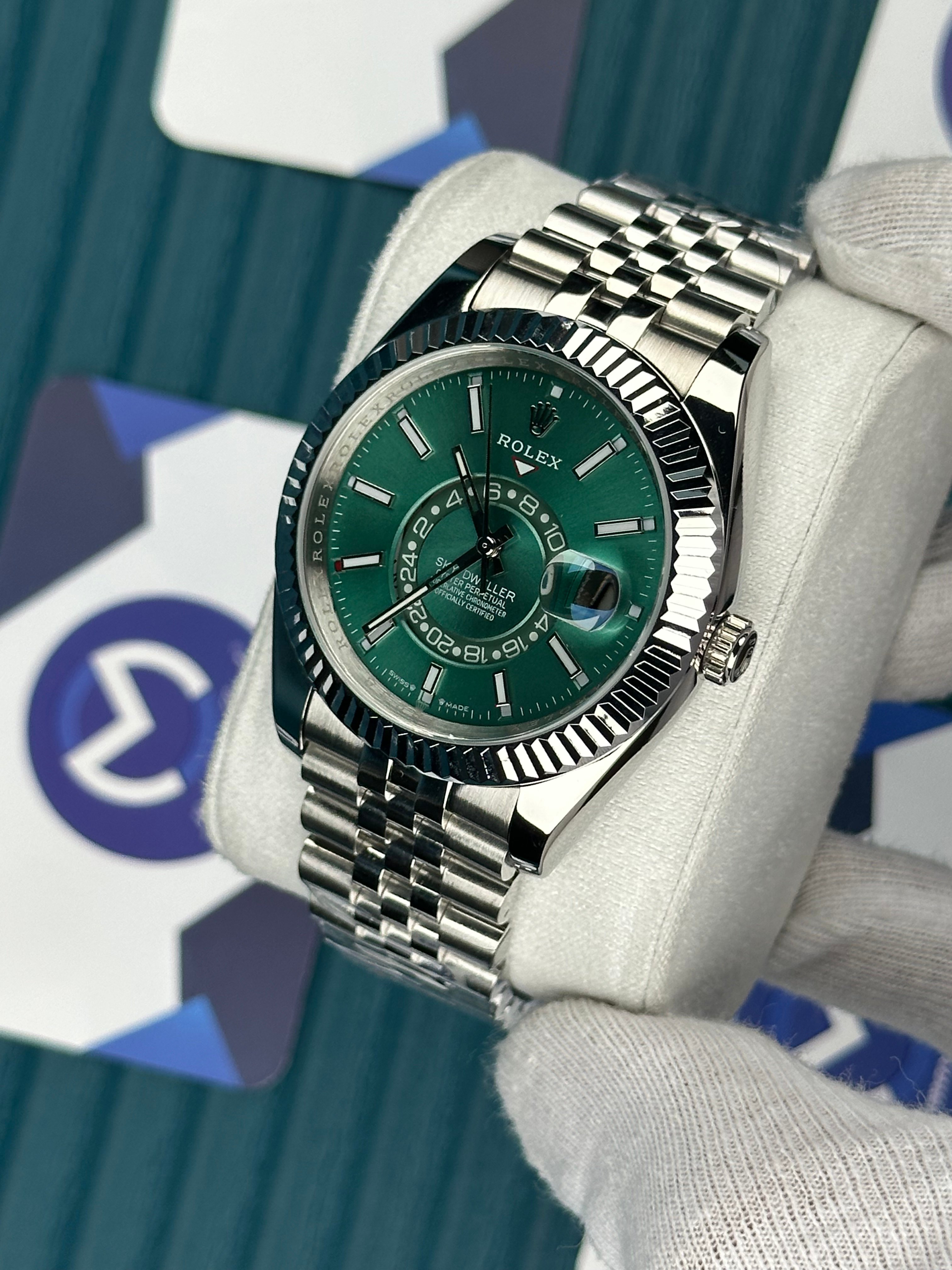 ROLEX SKY-DWELLER GREEN DIAL SILVER JUBILE