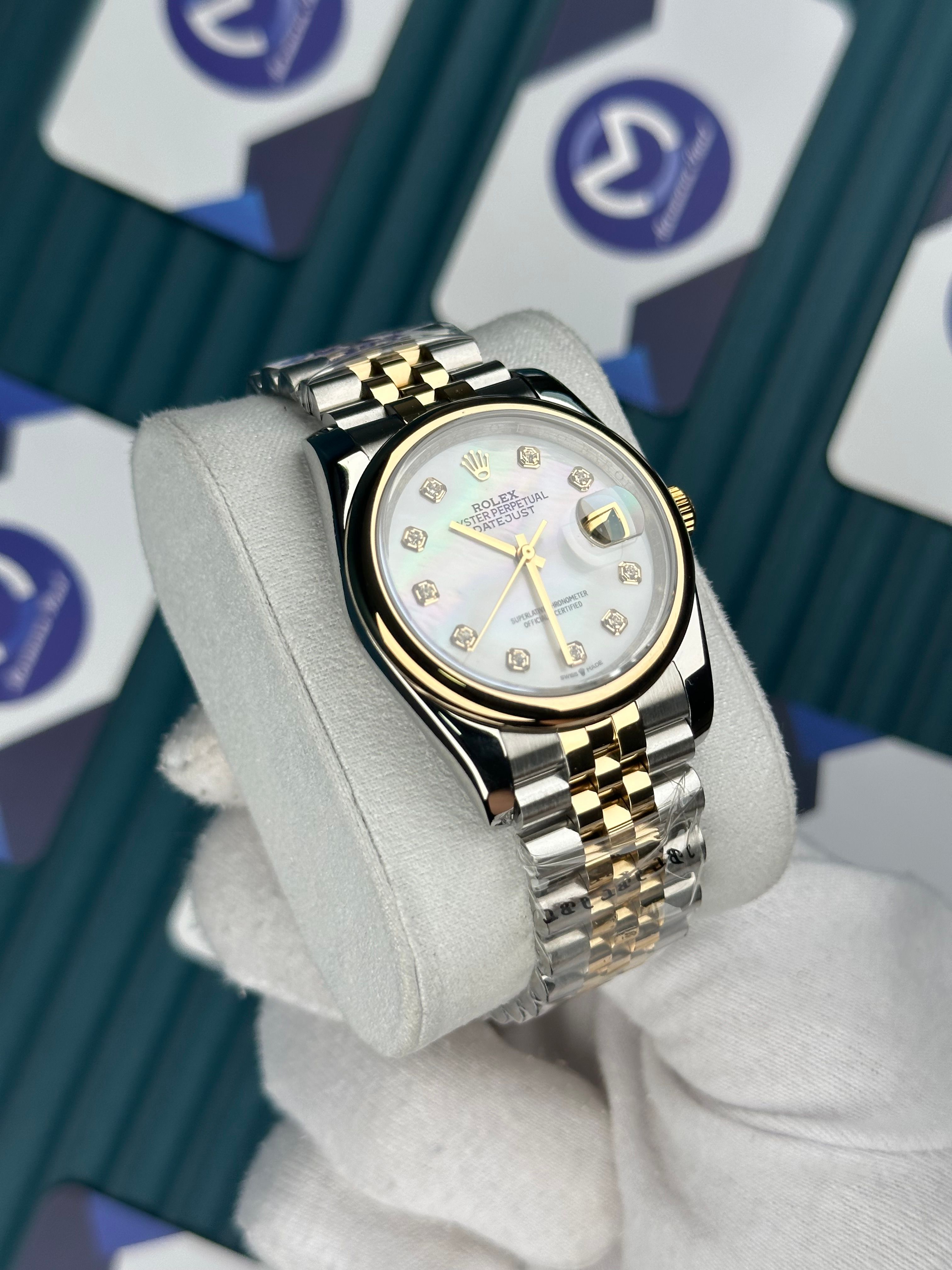 ROLEX 36 BEYAZ SEDEF DÜZ BEZEL PIRLANTA INDEX GOLD-SILVER JUBILEE