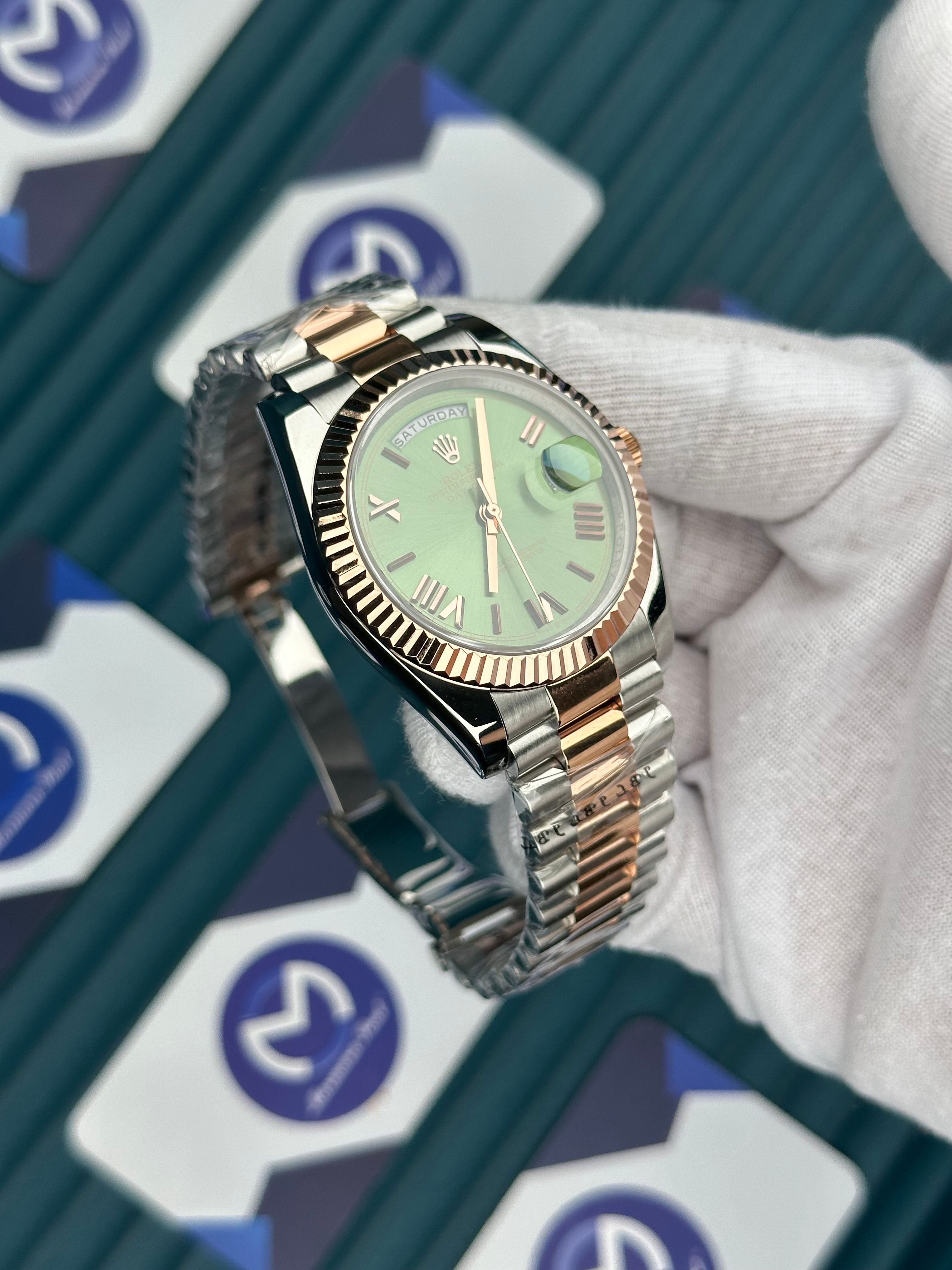 ROLEX DAY-DATE GREEN DIAL ROMA INDEX ROSE-SILVER PRESIDENT