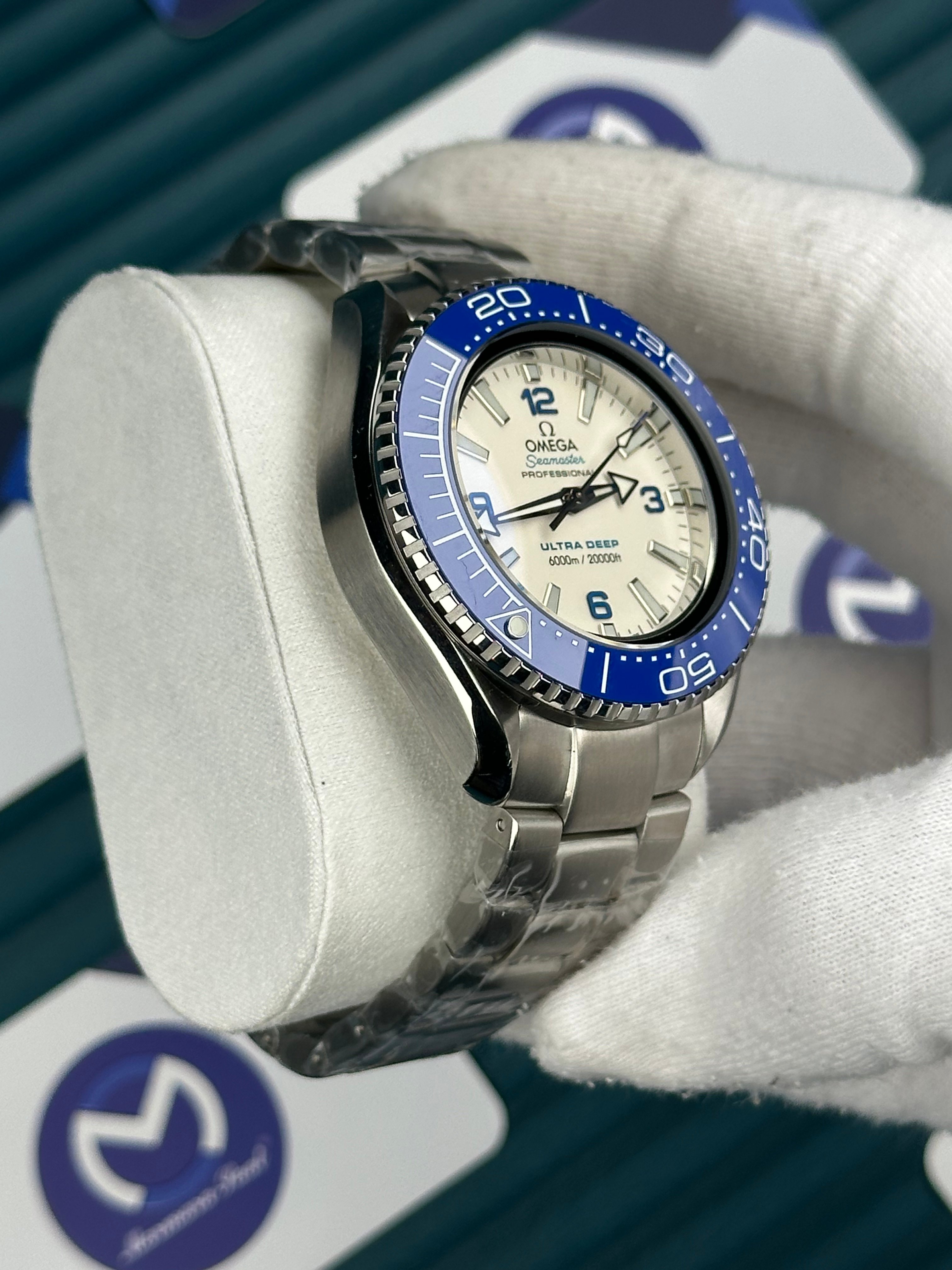 Omega Seamaster Ultra Deep Mavi Bezel Beyaz Kadran