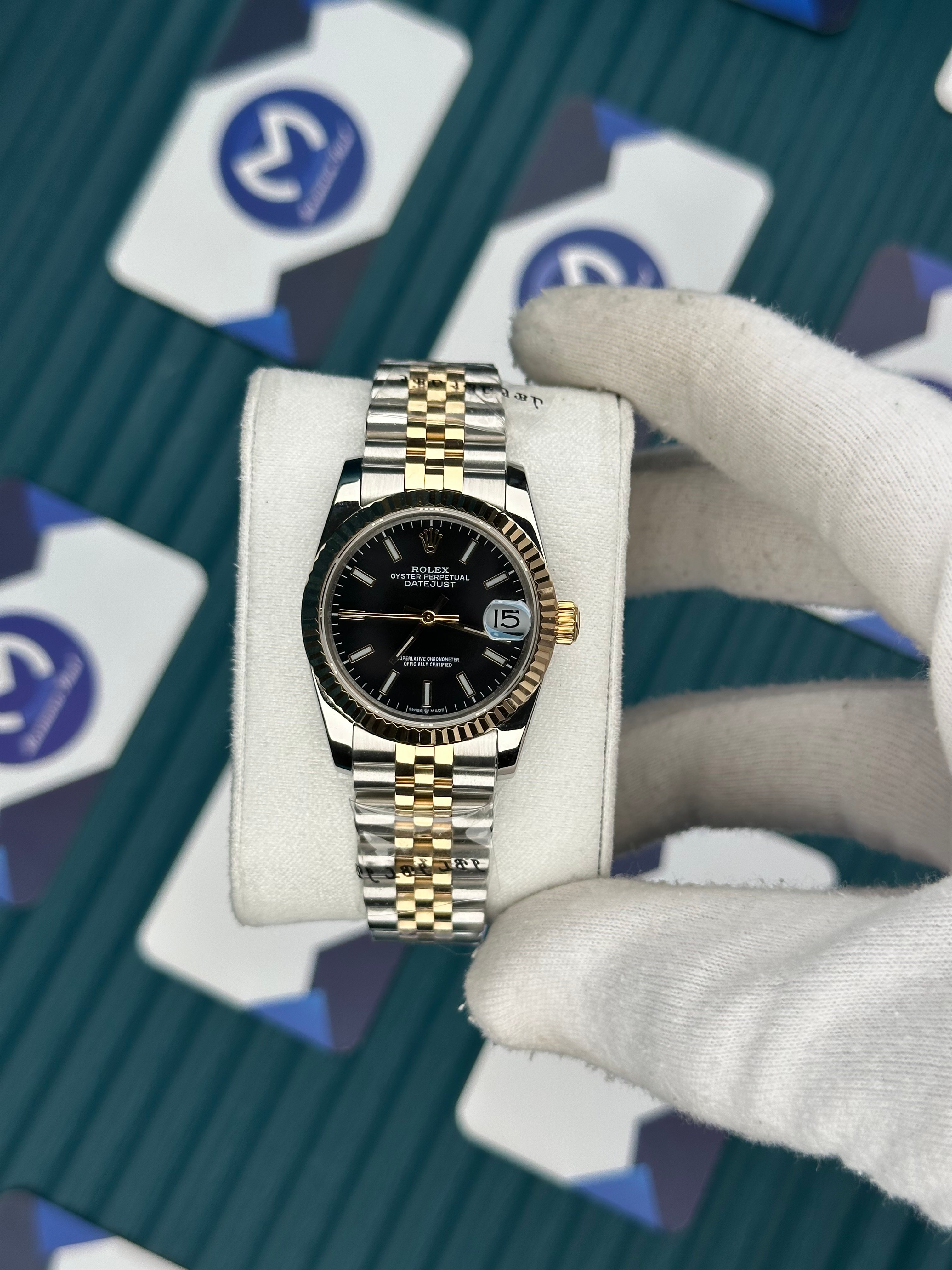 ROLEX 31 BLACK DIAL GOLD-SILVER JUBILEE