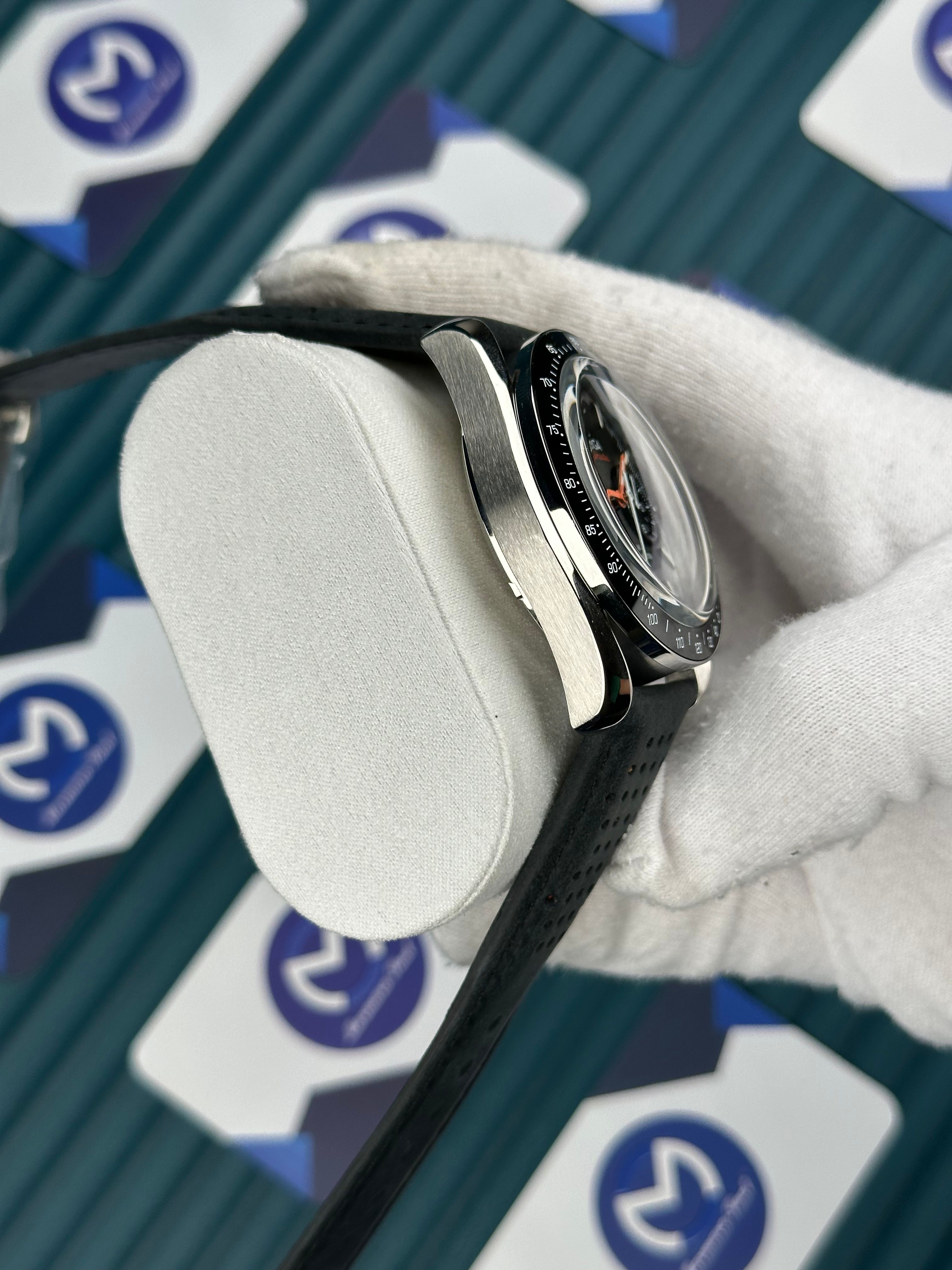 Omega Speedmaster Racing Rose Siyah Kadran Gümüş Kasa