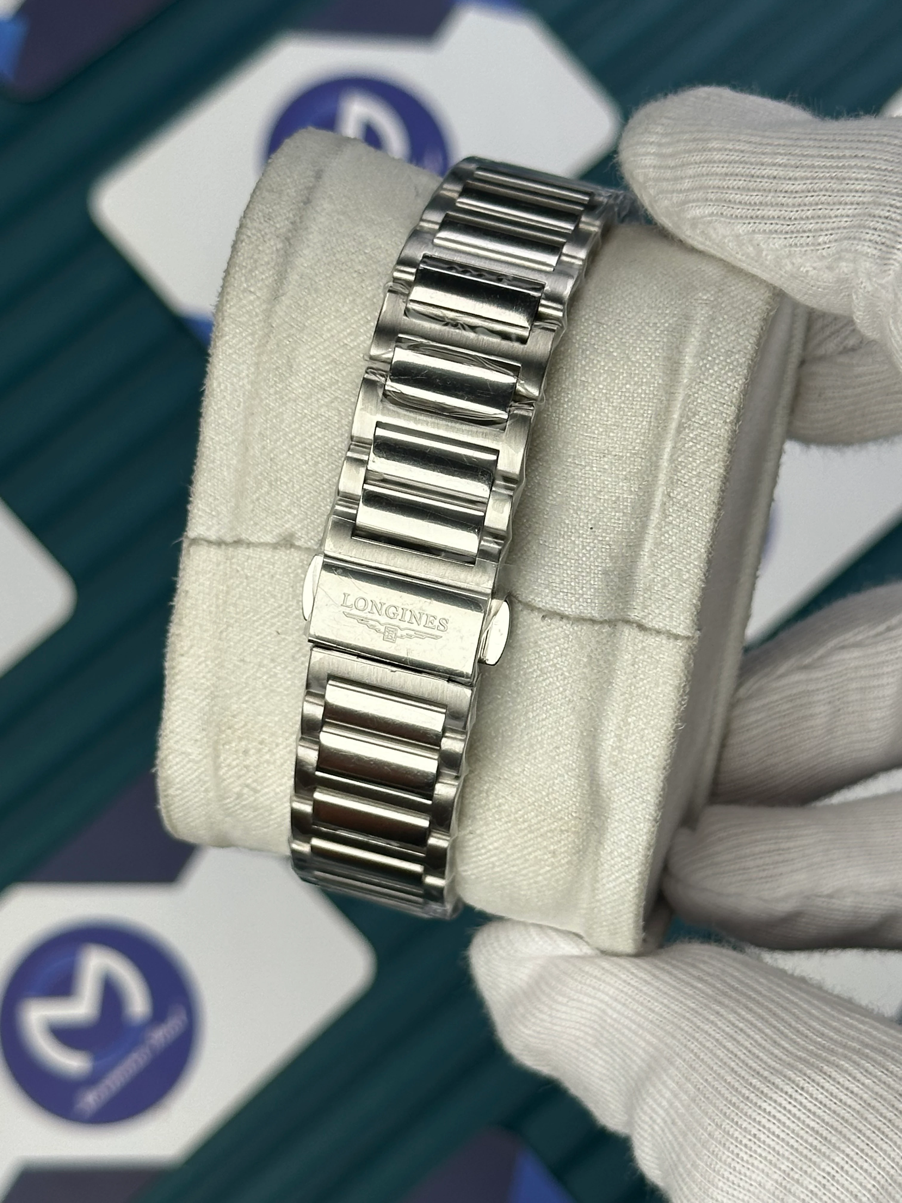 LONGINES CONQUEST AUTOMATIC BLACK DIAL SILVER 