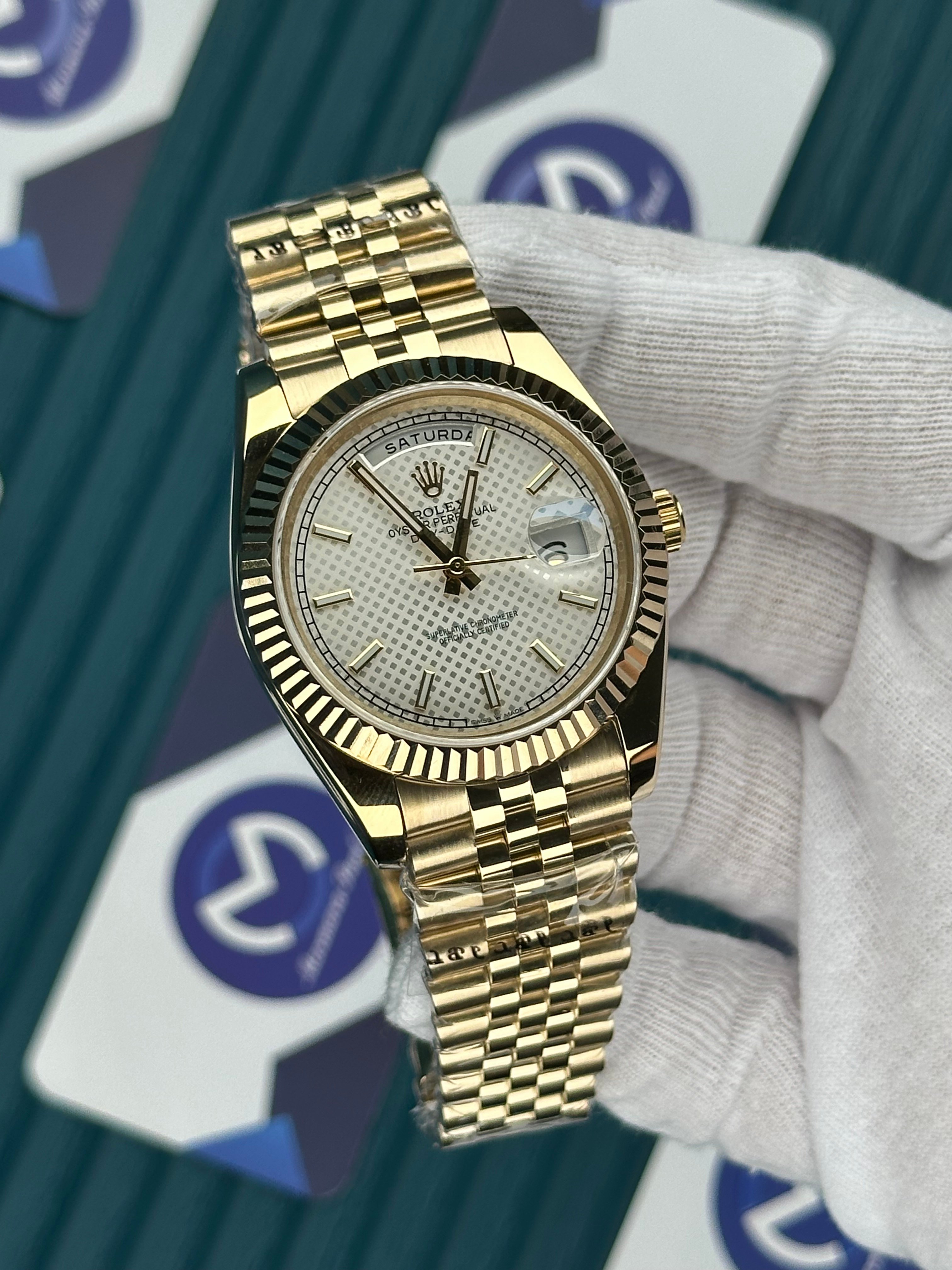 ROLEX DAY-DATE MOZAIK WHITE DIAL GOLD JUBILE