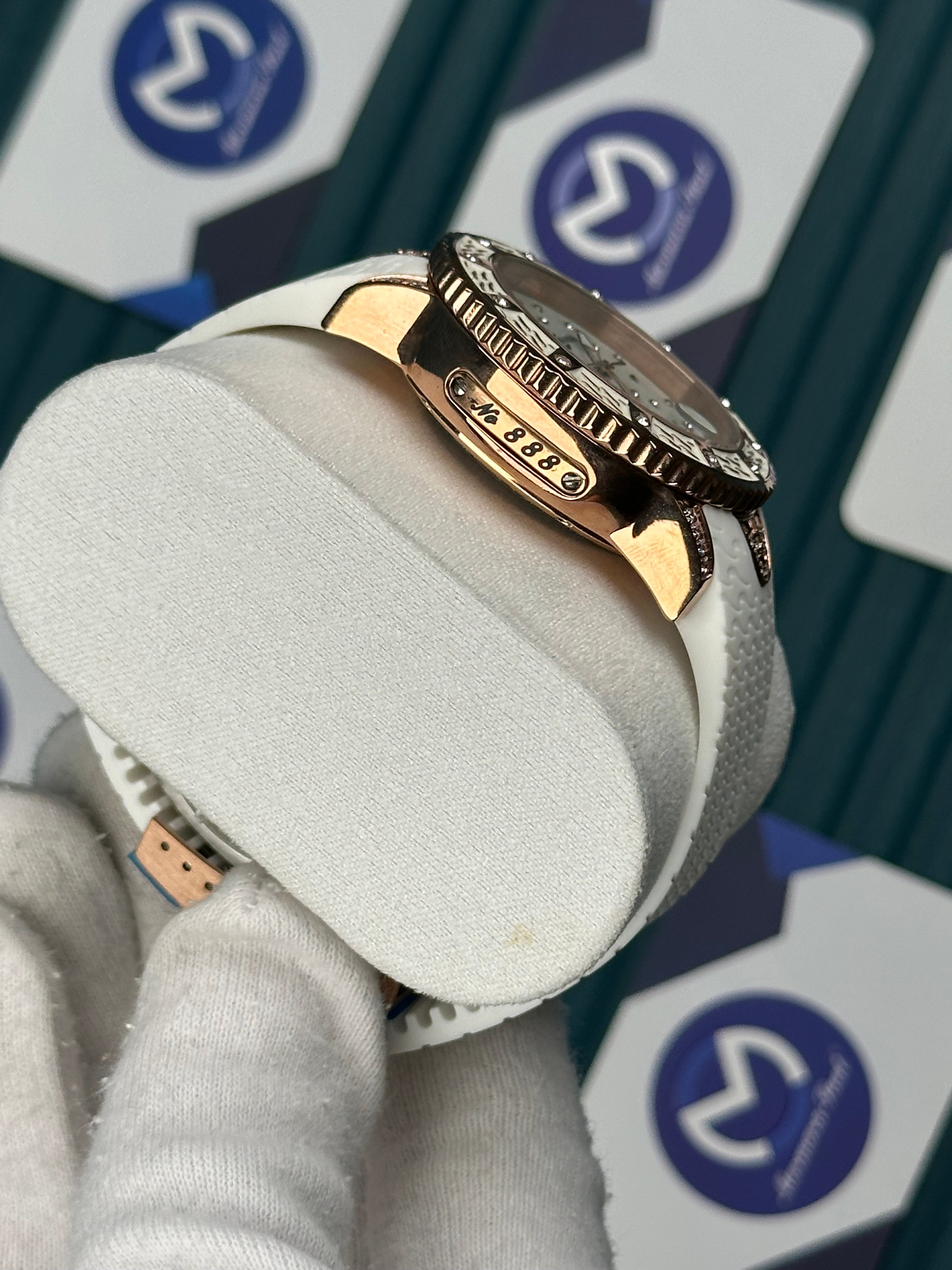 Ulysse Nardin Rose Case White and Diamond 