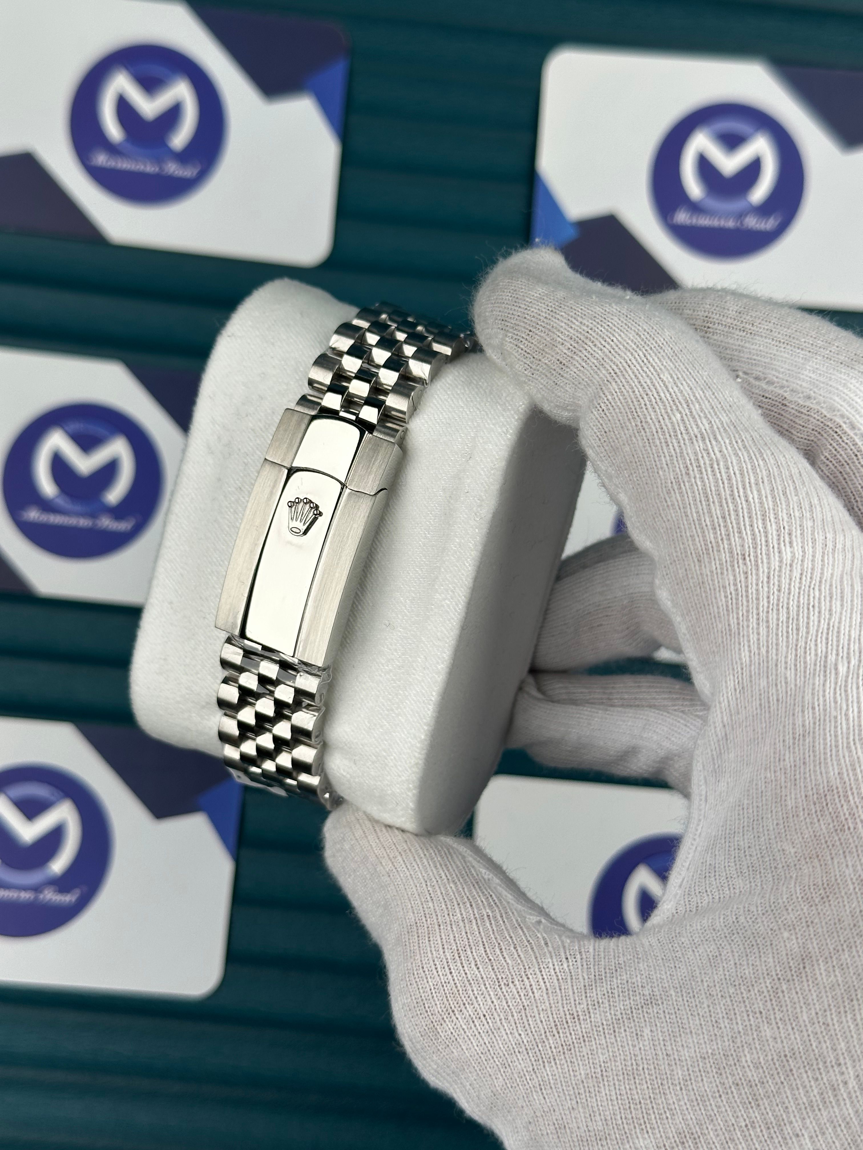 ROLEX DATEJUST BLUE DIAL DIAMOND BEZEL SILVER JUBILE