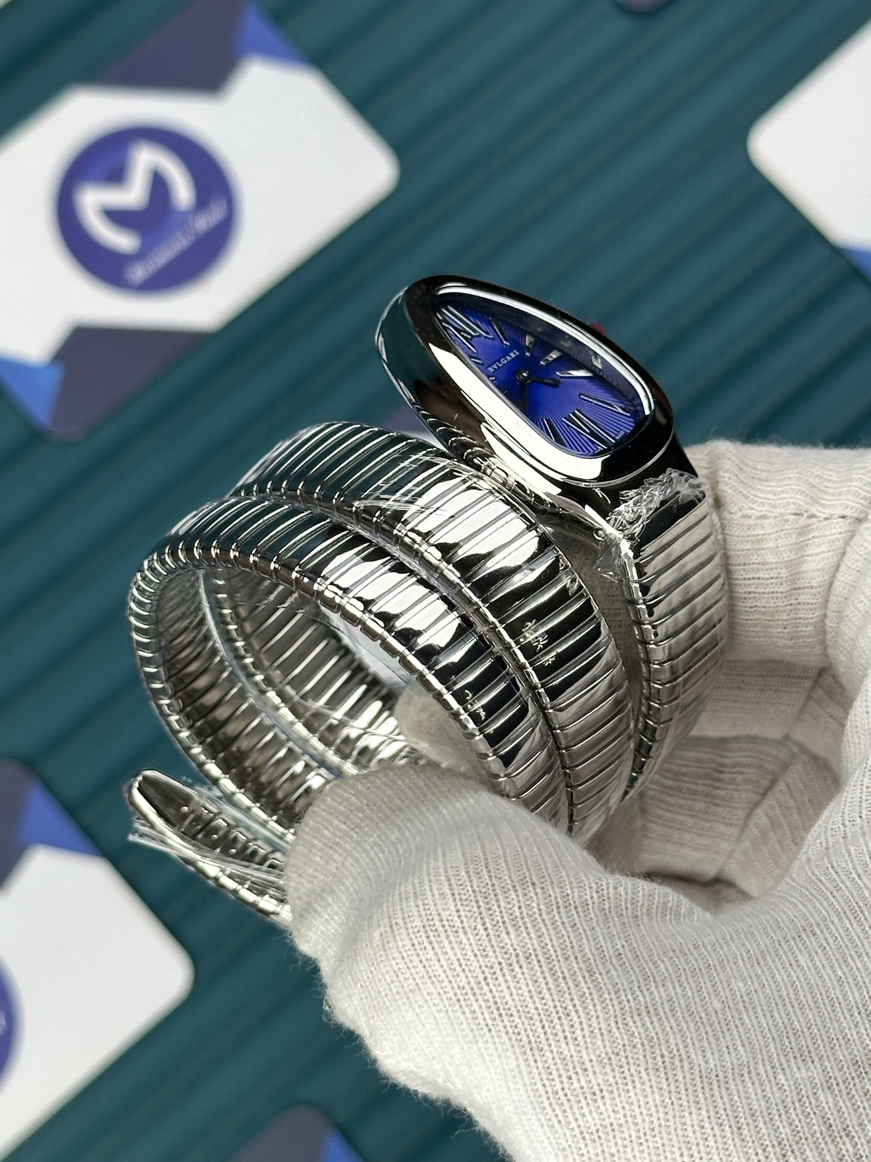 BVLGARI SERPENTI BLUE DIAL LONG TUBOGAS