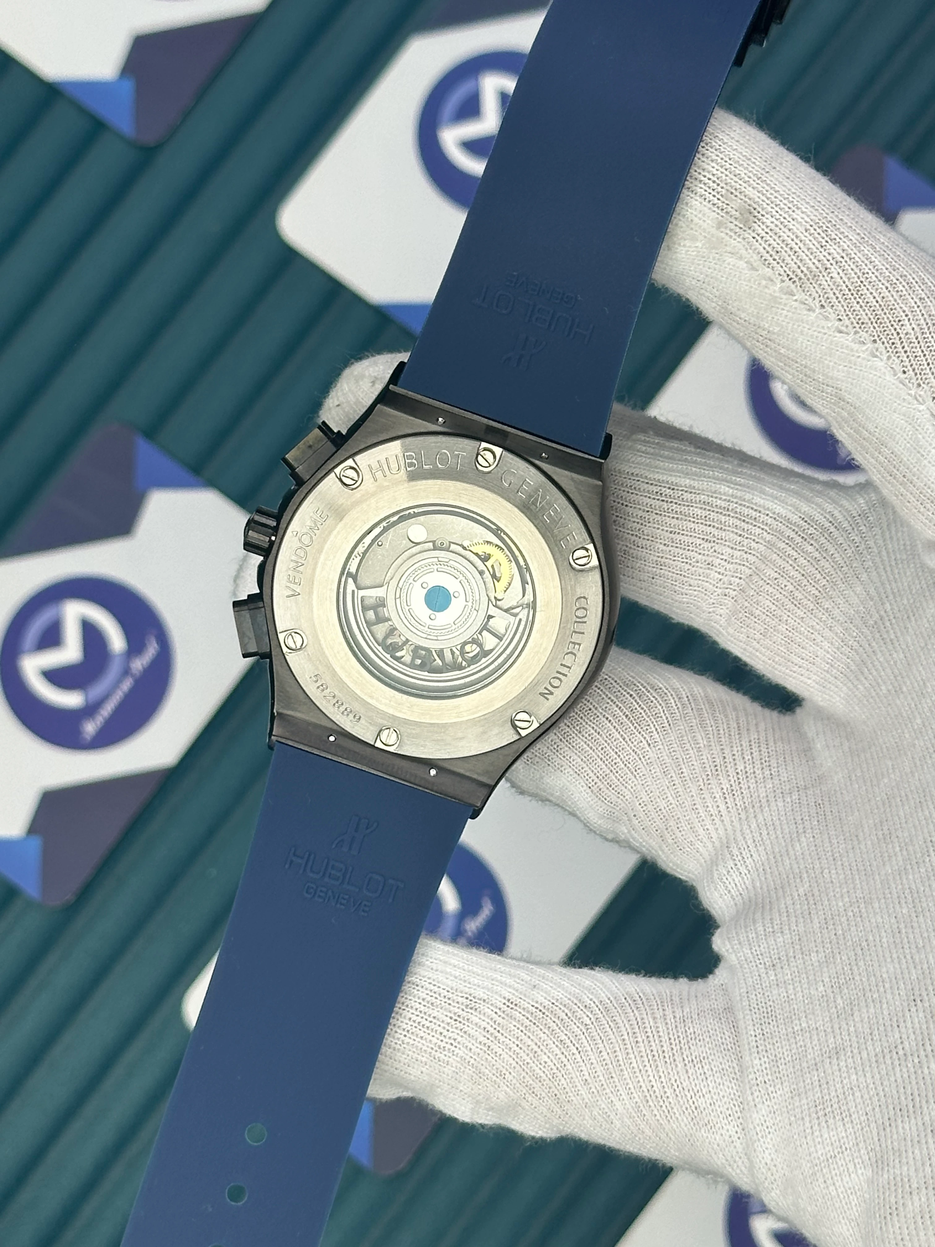 HUBLOT AUTOMATIC FUSHION CLASSIC VENDOME NAVY BLUE CHRONOGRAPH DIAL BLACK CASE NAVY BLUE RUBBER CORD 