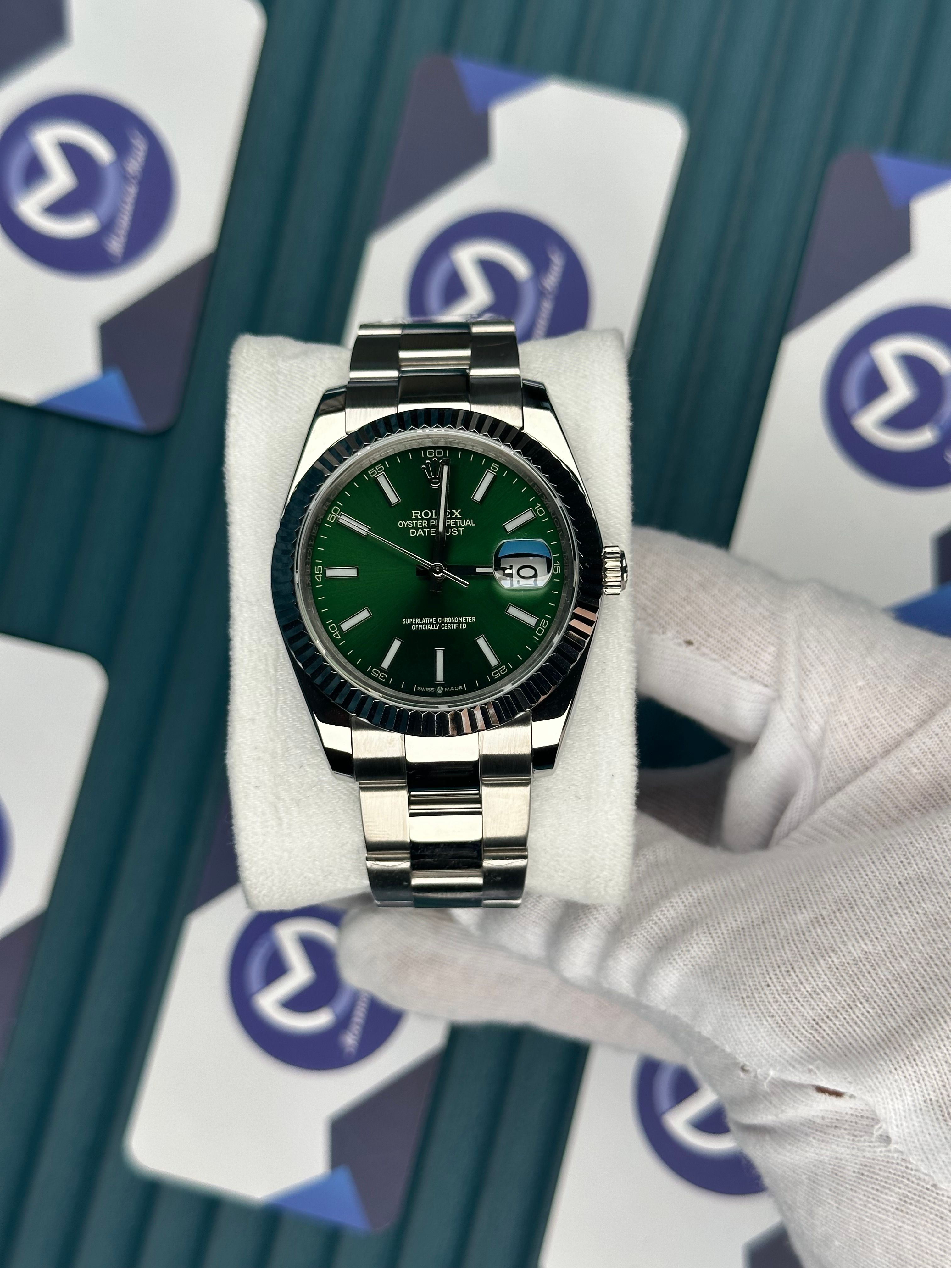 ROLEX DATEJUST GREEN DIAL SILVER OYSTER