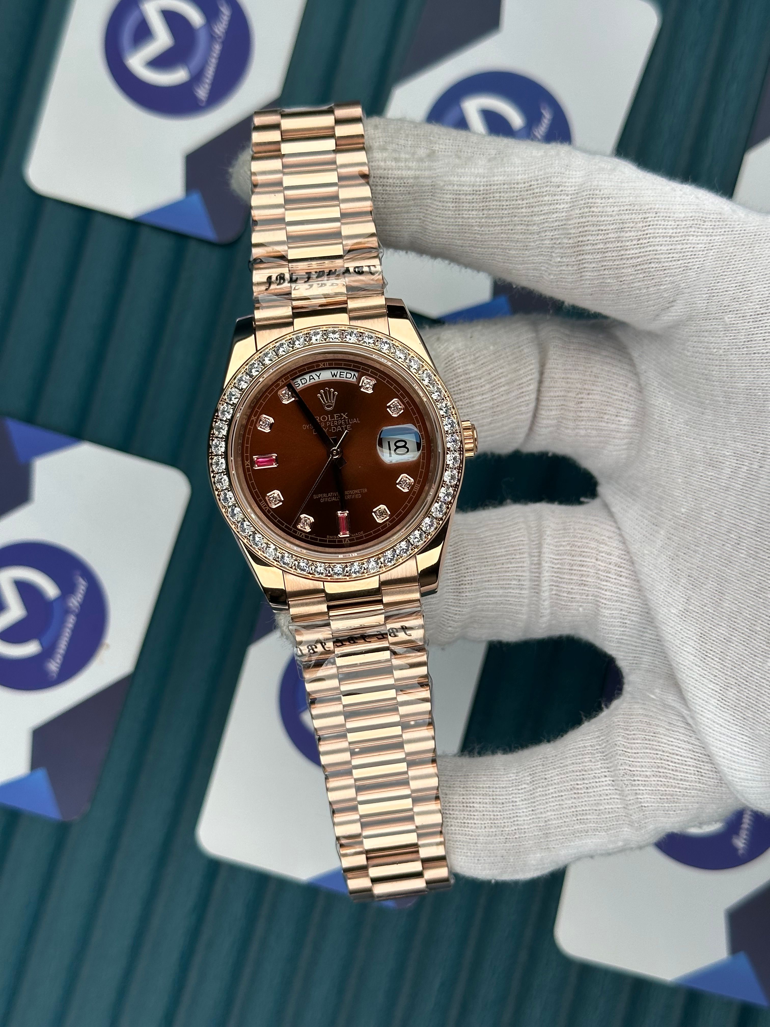 ROLEX DAY-DATE CHOCOLATE DIAL DIAMND INDEX AND BEZEL ROSE PRESIDENT