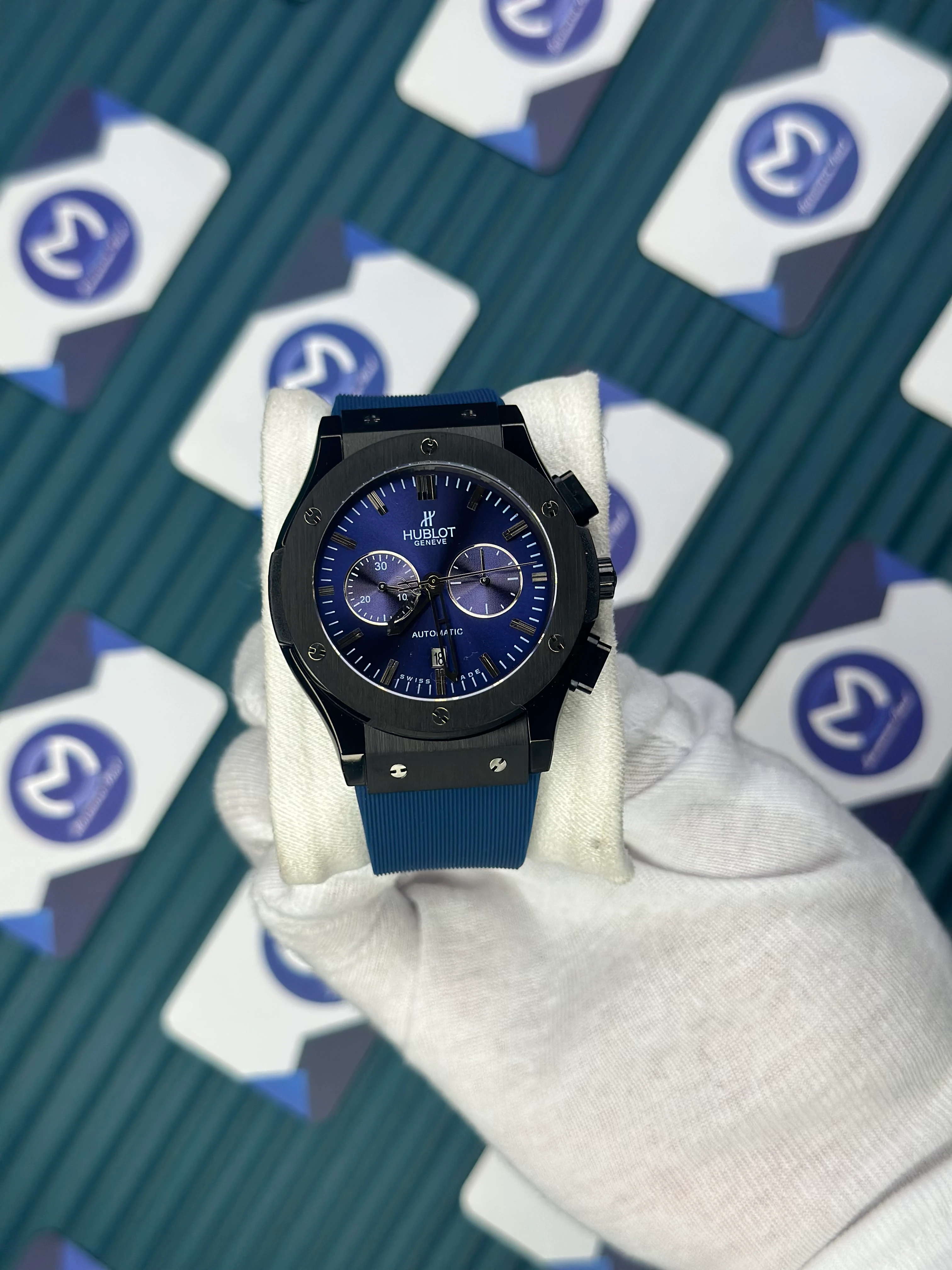 HUBLOT AUTOMATIC FUSHION CLASSIC VENDOME NAVY BLUE CHRONOGRAPH DIAL BLACK CASE NAVY BLUE RUBBER CORD 